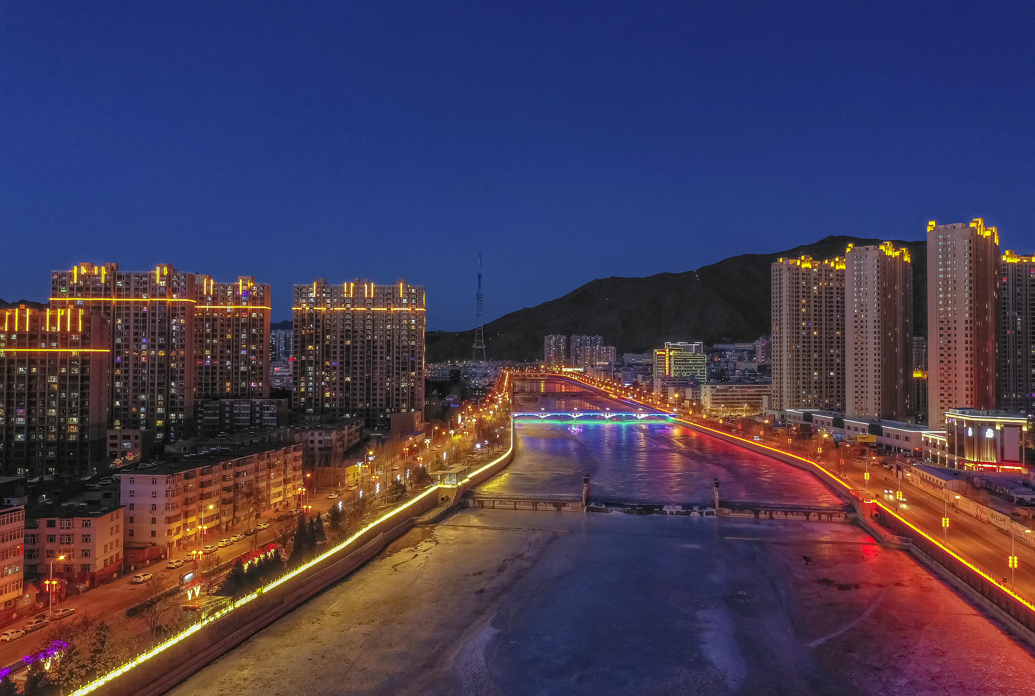 张家口城市高清全景