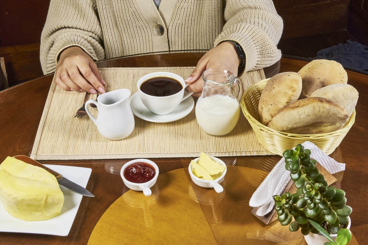 咖啡加牛奶：简单却美味的比喻