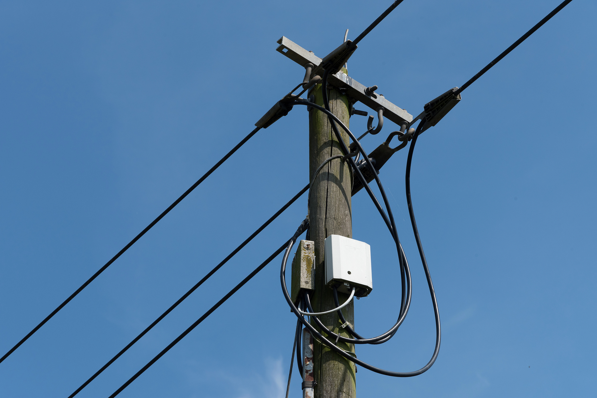 630KVA变压器分5路用什么电缆？