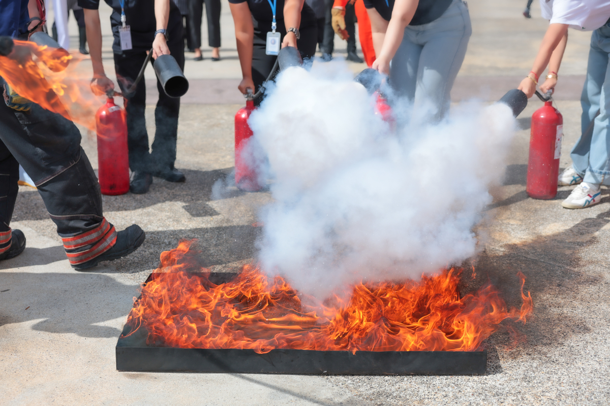 山东蓝都酒店管理有限公司：安全管理和员工保障