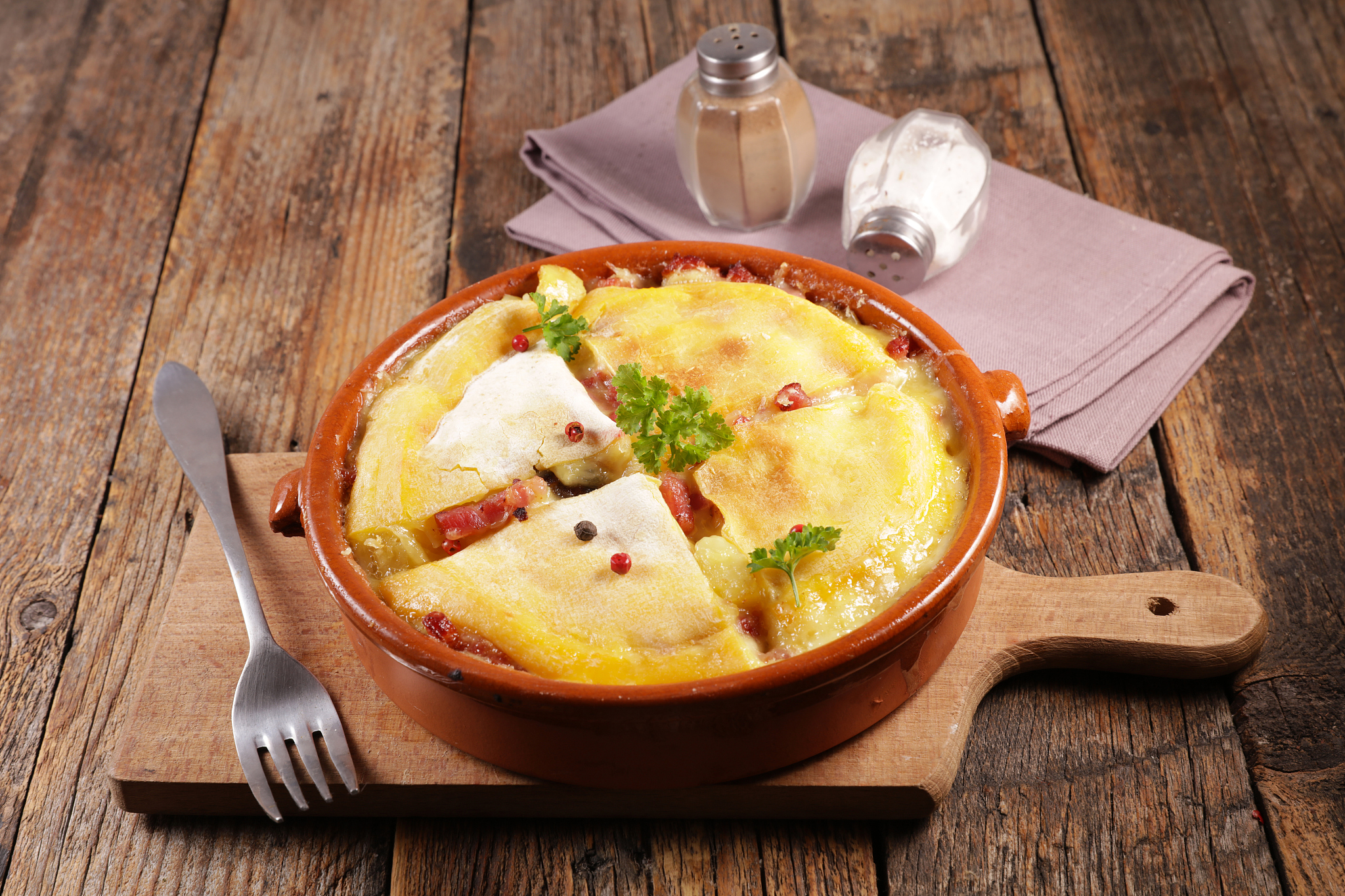 tartiflette, french dish with potato, bacon and cheese