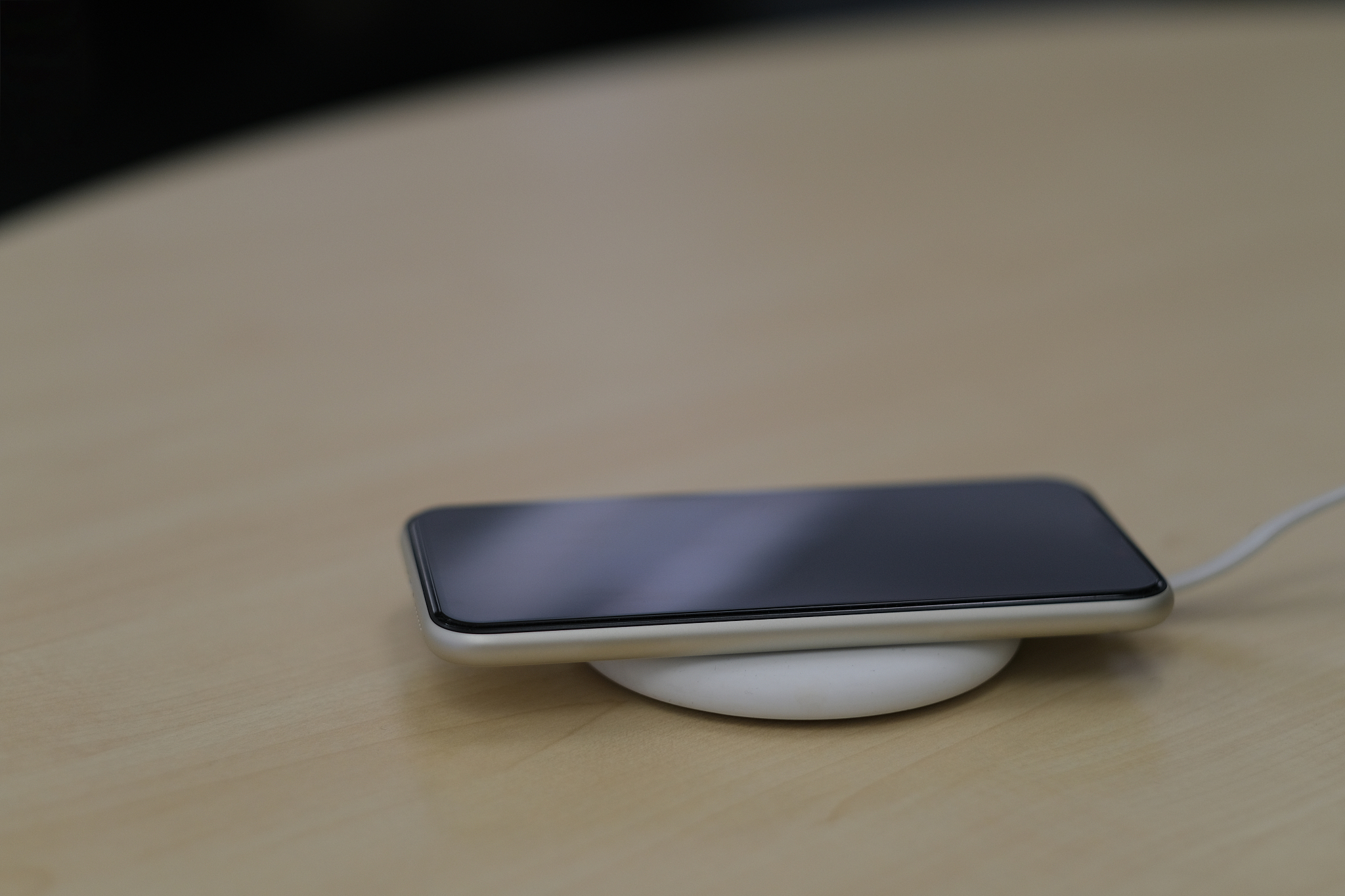 手机无线充电怎么使用