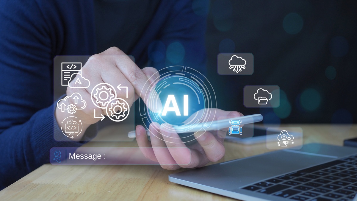 按照论文语言风格结合用户服务如何界定AI智能技术应用强度300字