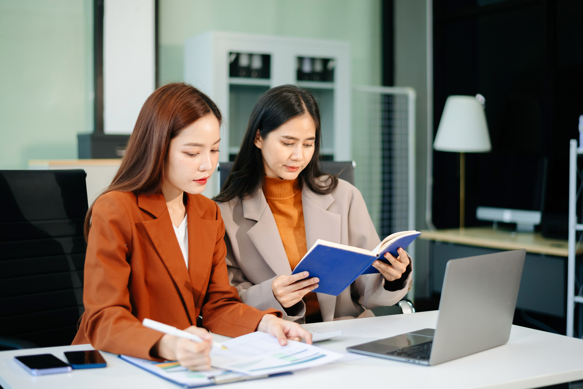 秘书职业化背景