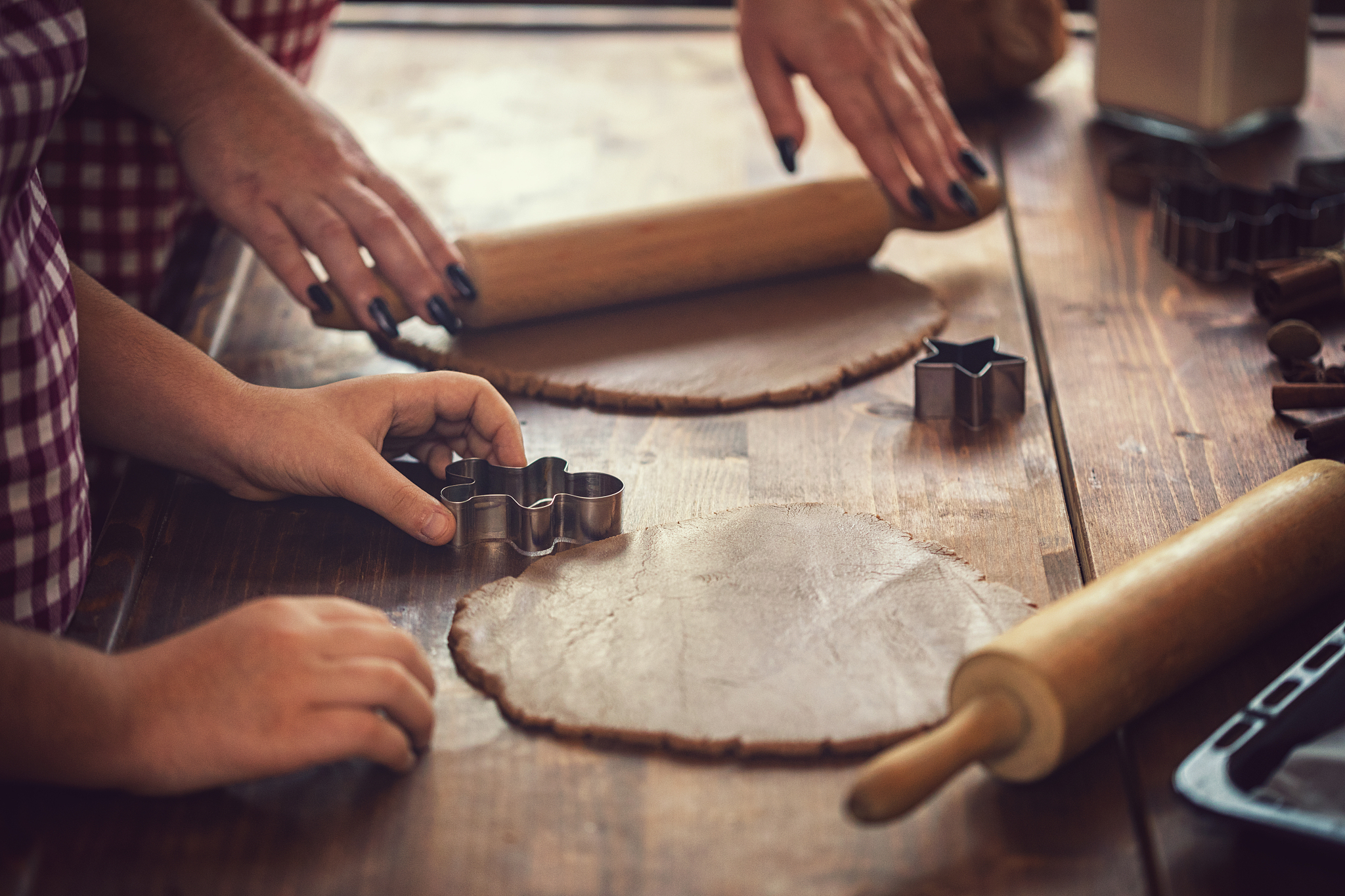 写一篇高考作文，题目是：本手，妙手，俗手