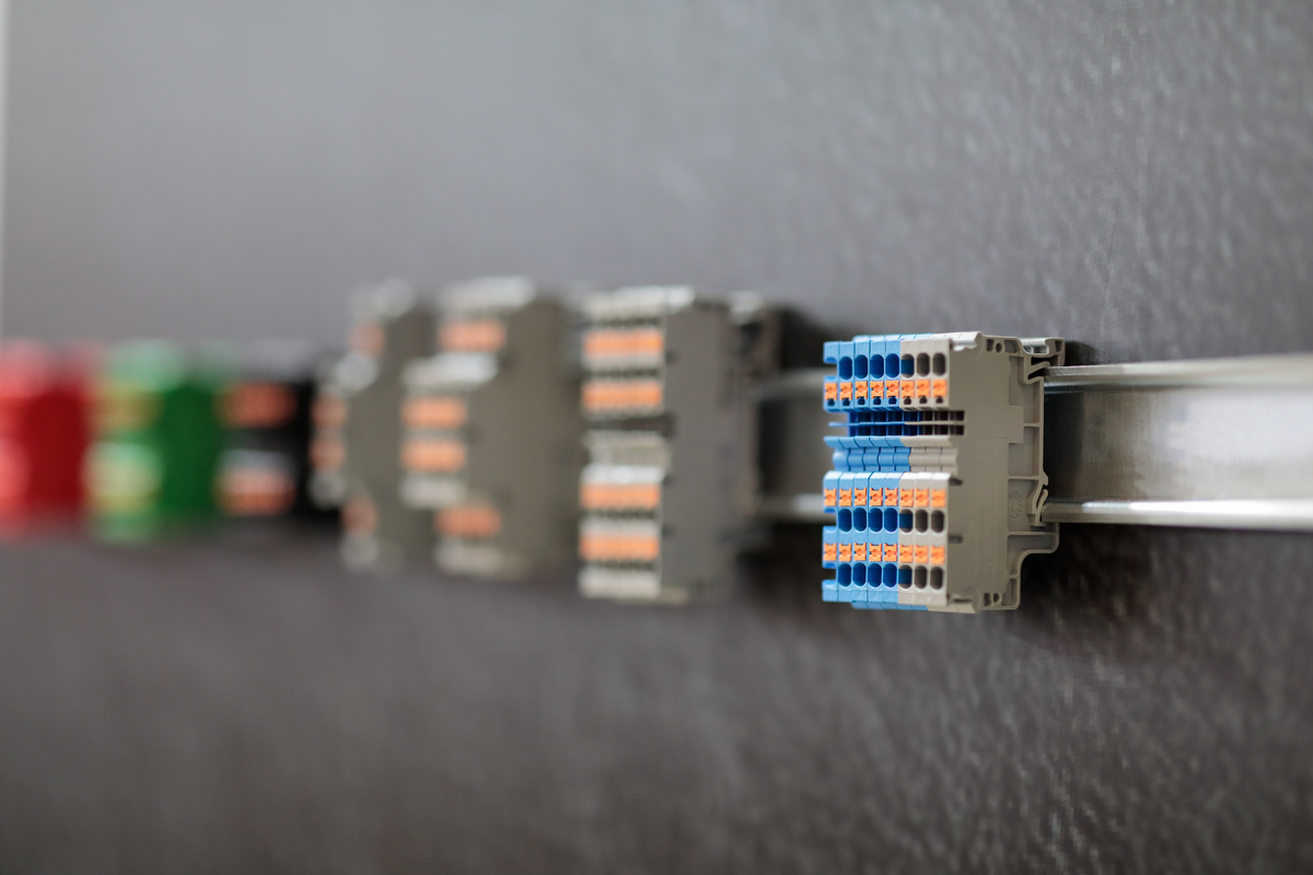 雷电接口和Type-C接口的详细对比：优缺点及应用场景