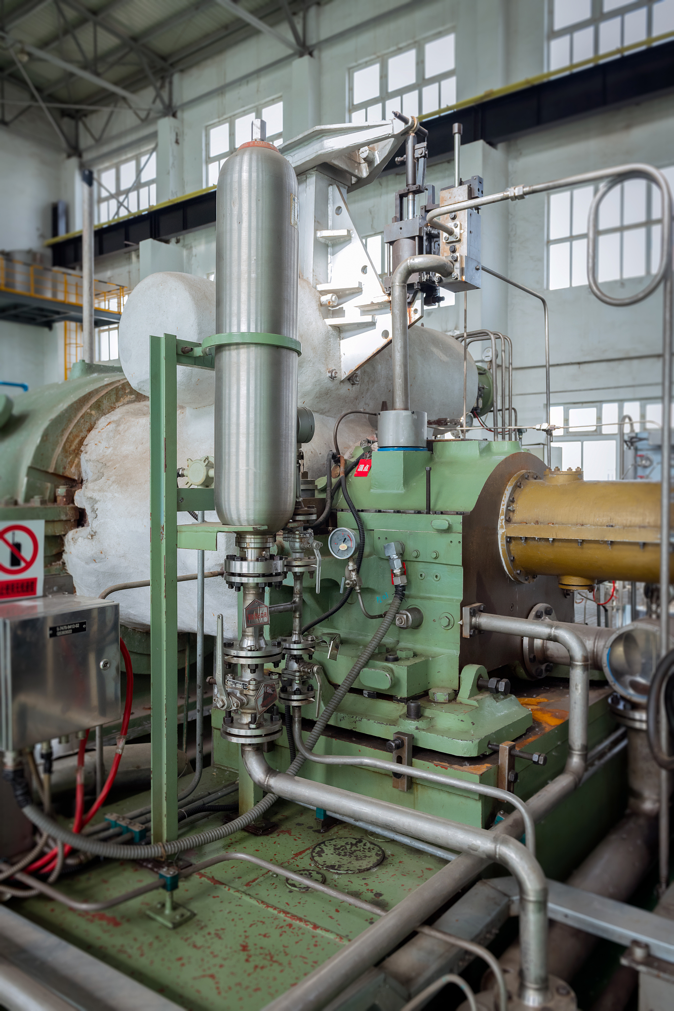 空分及氮压机的作用帮我用200字详细描述