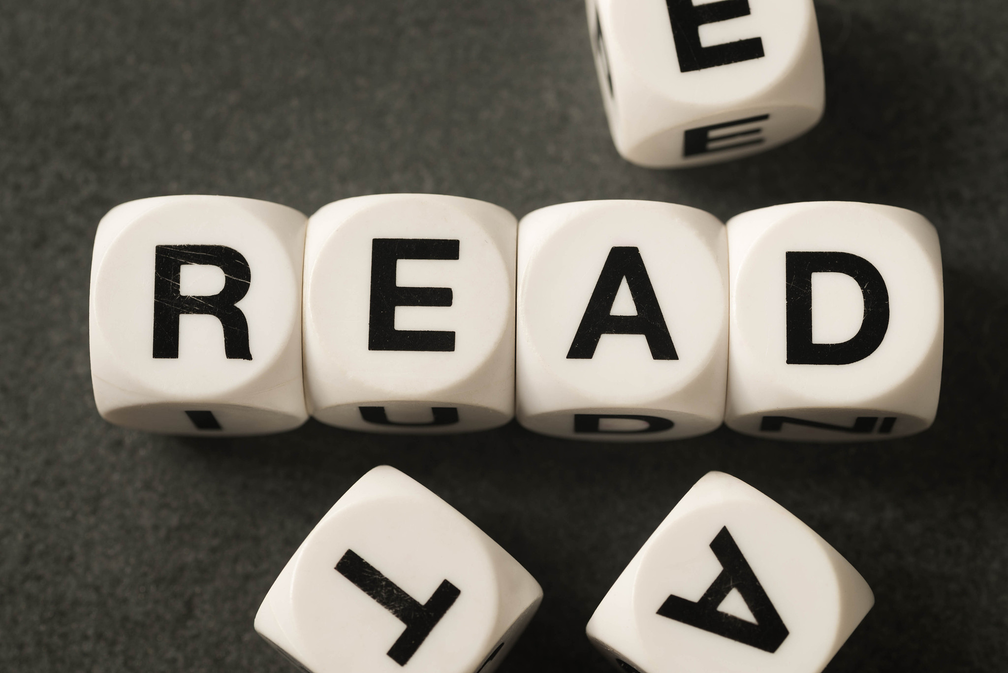 GAGHNR 能组成什么单词？