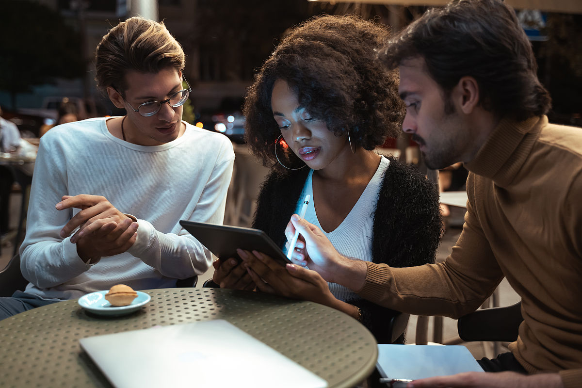 职业学校专业大全：热门专业推荐及选择建议