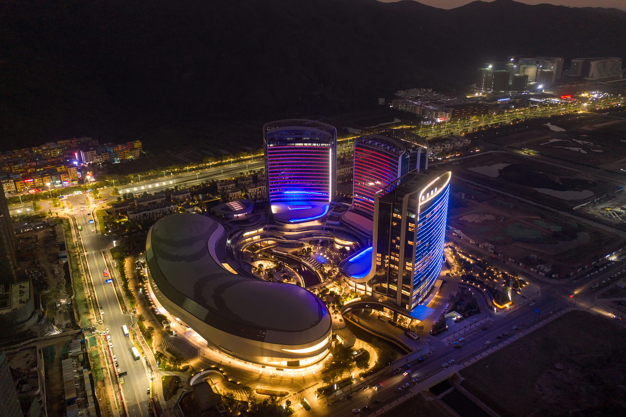 论文中期报告撰写指南：格式、内容和注意事项