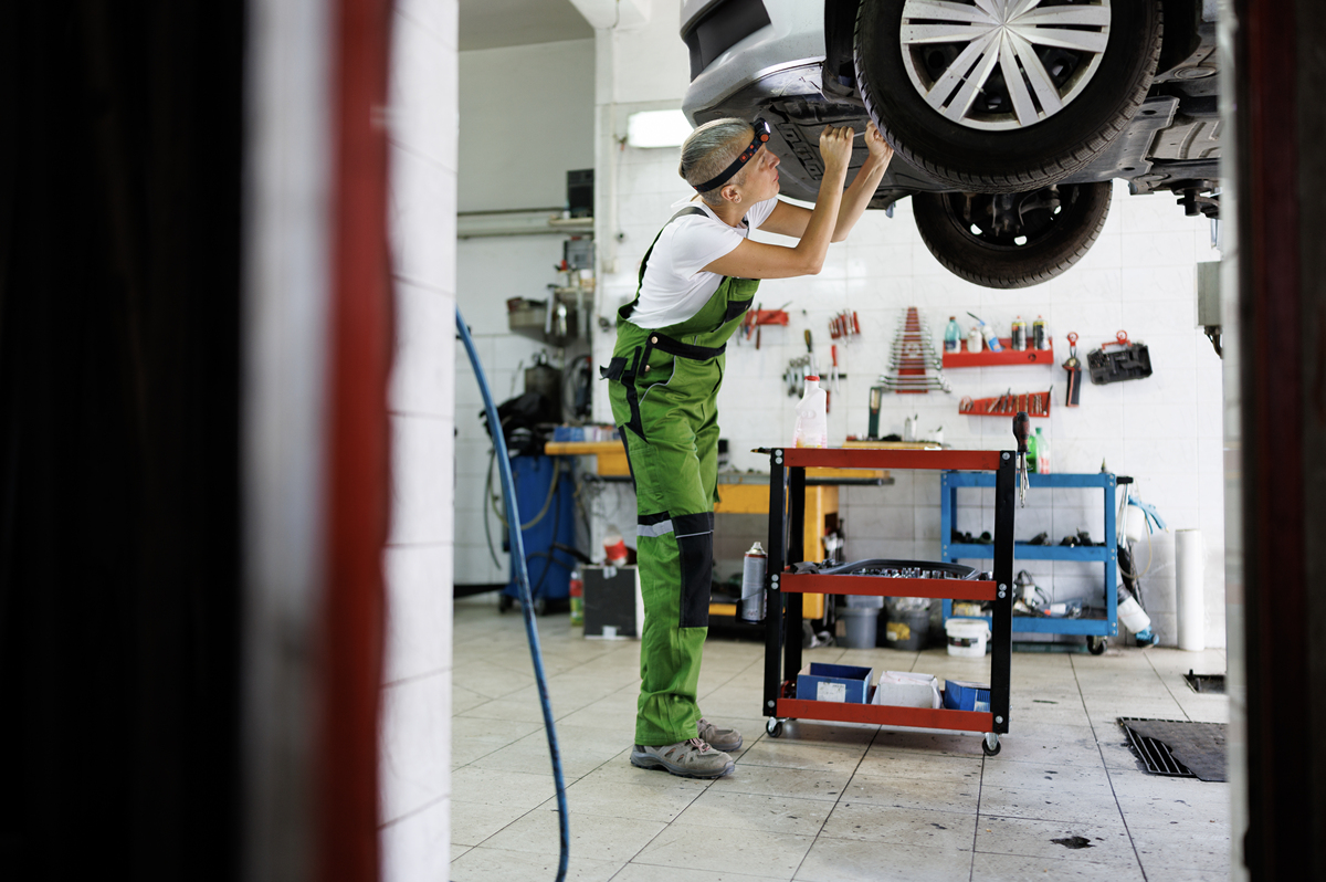 成都汽车服务与营销专业学校：培养汽车行业未来人才