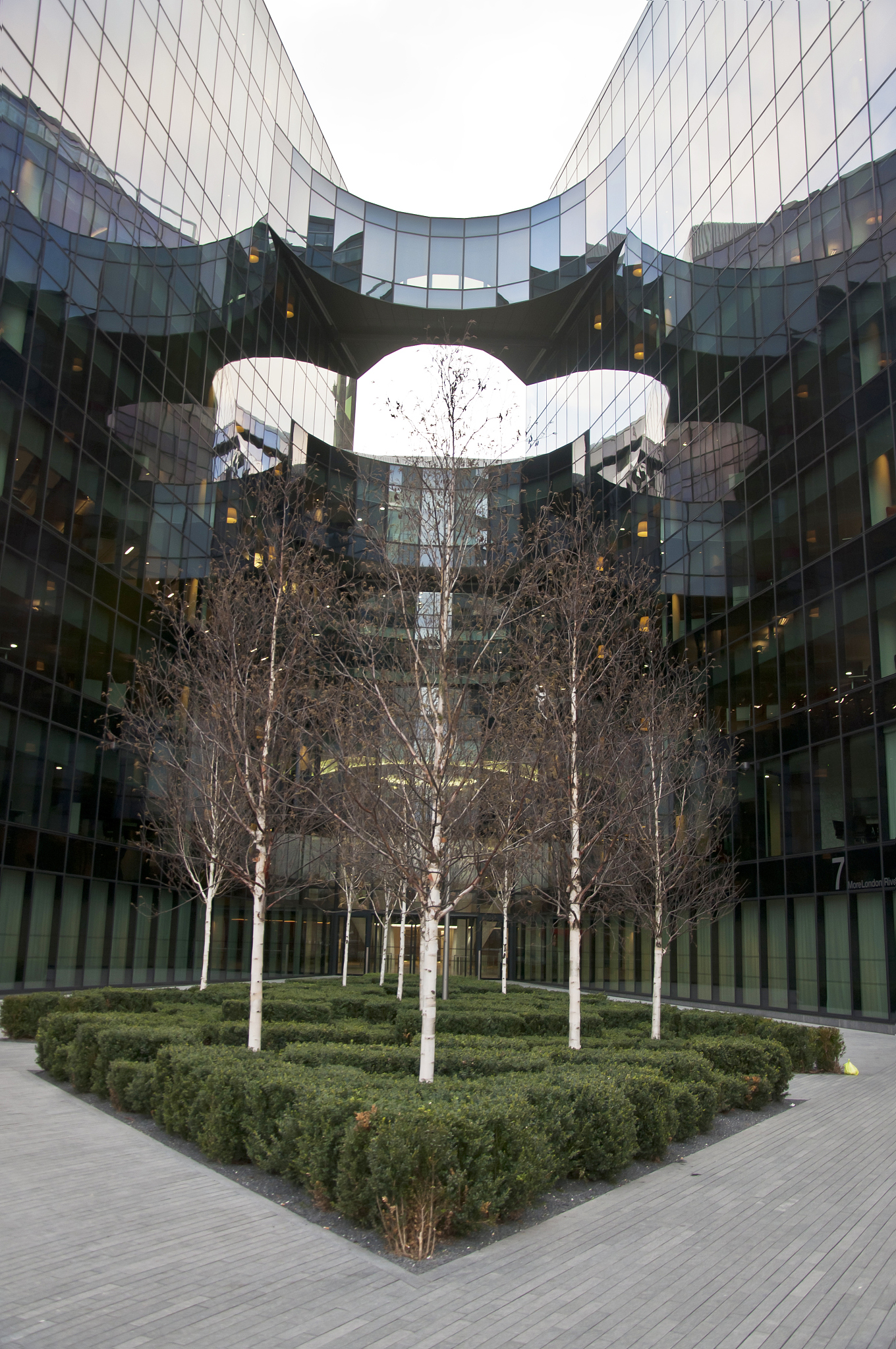 英国伦敦泰晤士河江岸改造项目的广告语