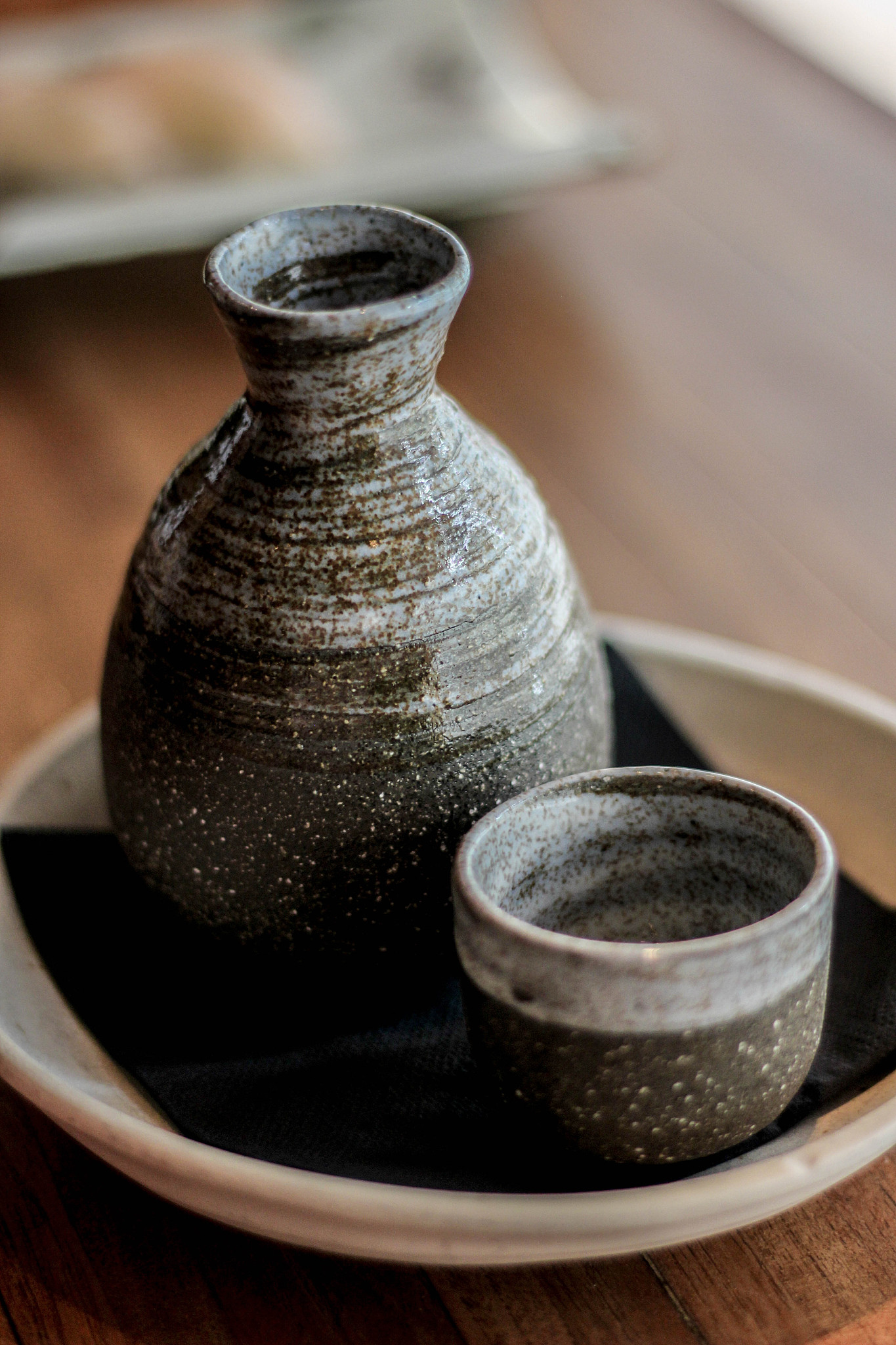 做一个日本清酒的销售简洁文案再做一份新的