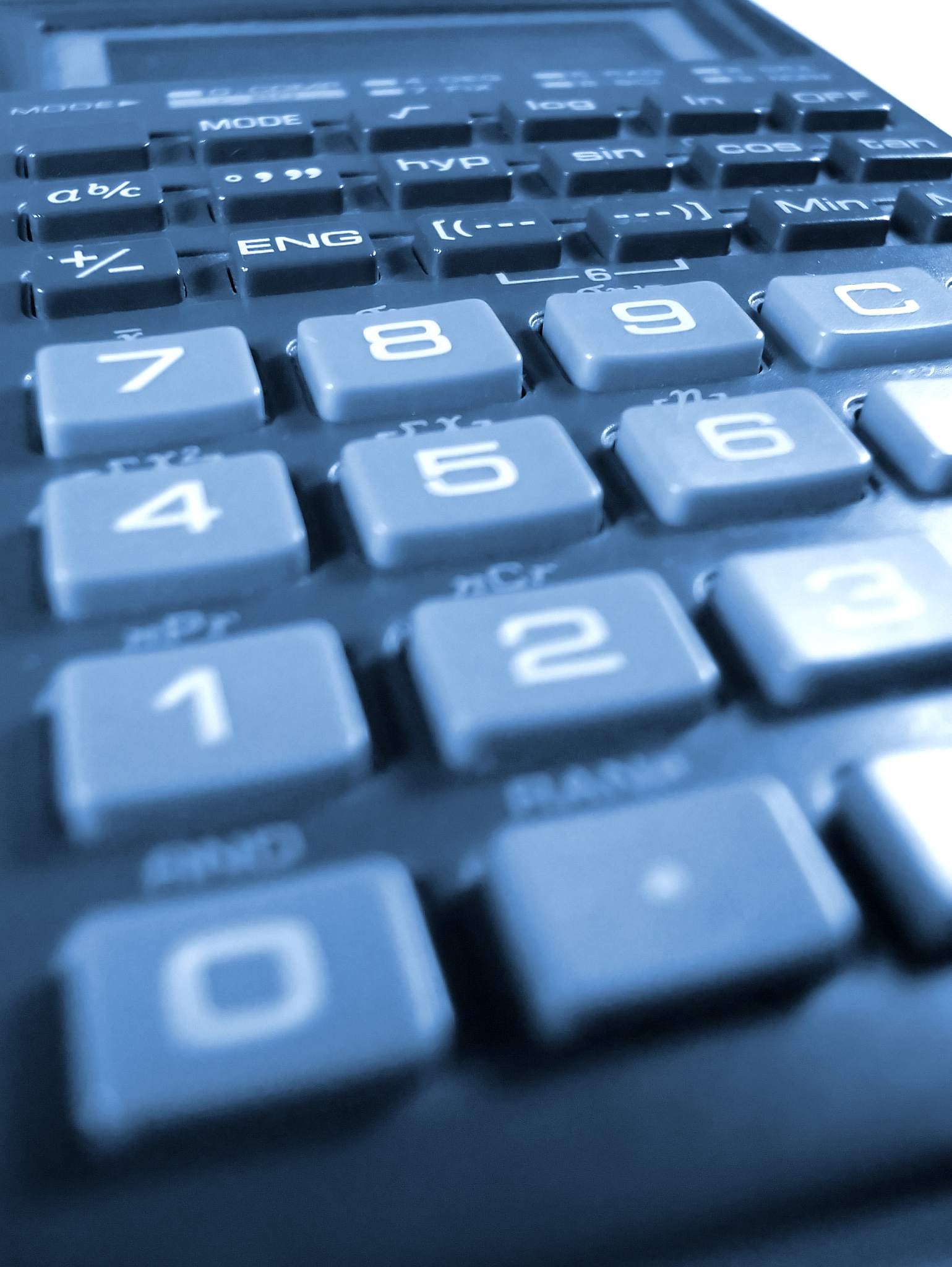 C语言实现大整数加减乘除运算 - 优化数组表示与算法