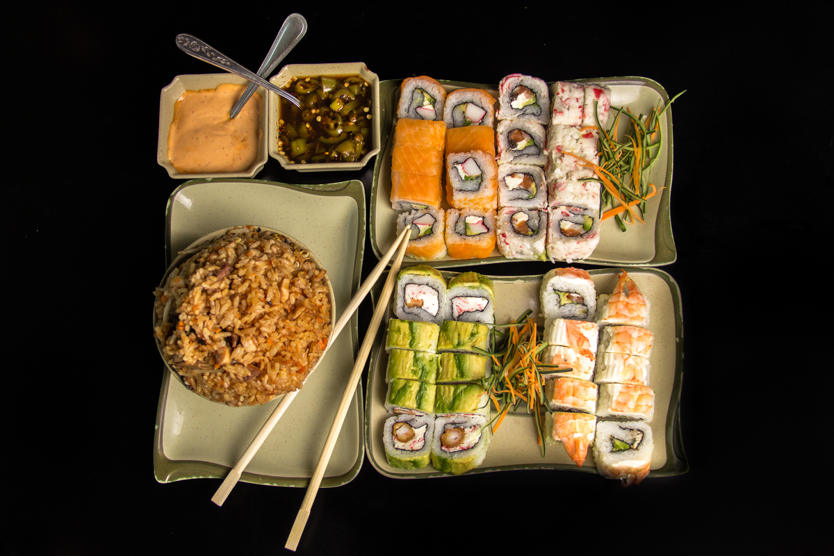 品尝美味，尽在[店铺名称]！新鲜食材，美味佳肴，满足您的味蕾！