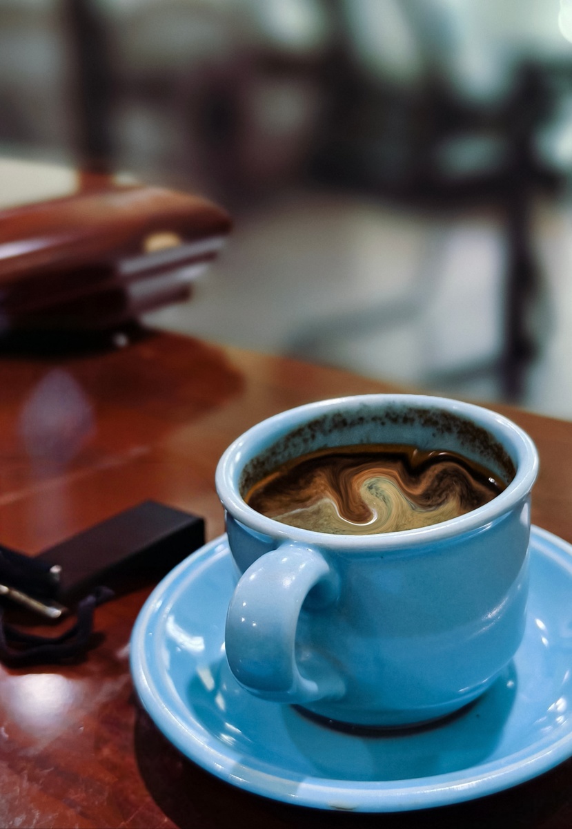 黑咖啡文案：清晨一杯，提神醒脑