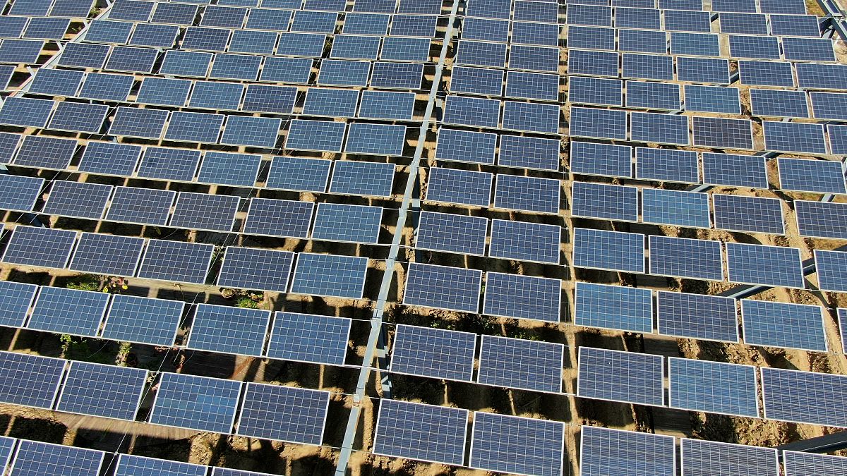 太阳能发电技术研究与发展: 从原理到应用与未来展望