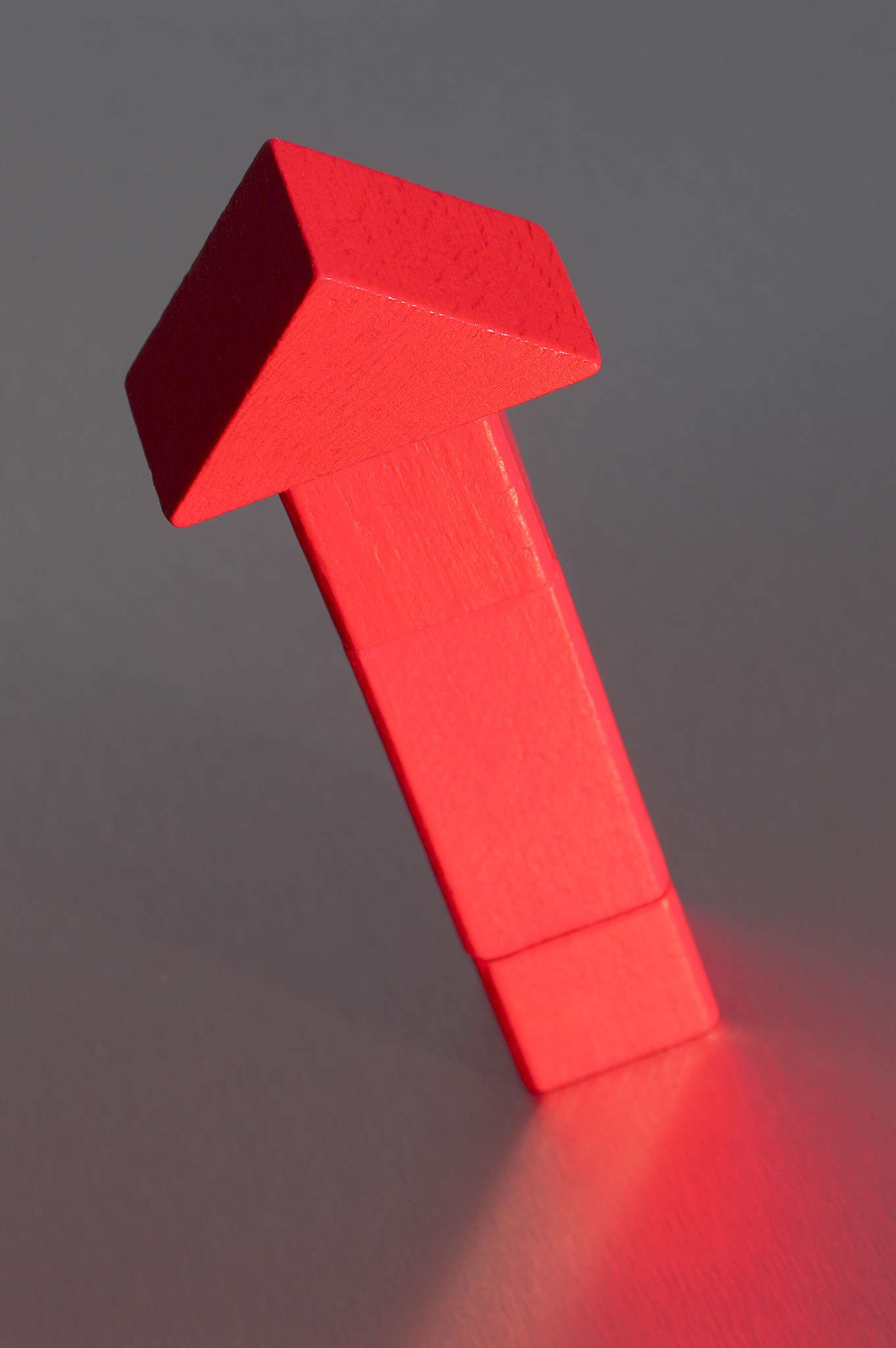 arrow pointing up
