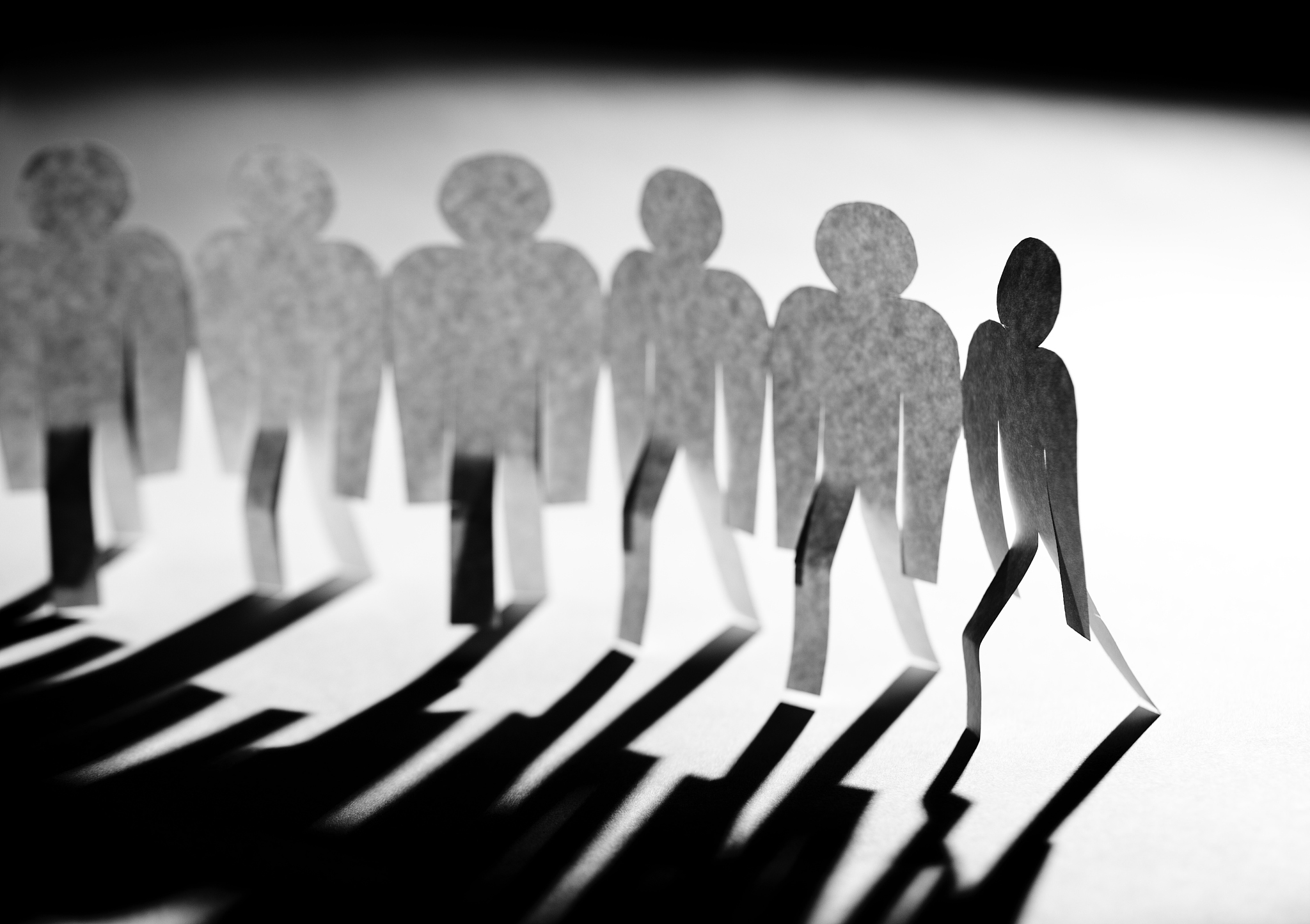 个人与集体疏离：勒庞《乌合之众》的启示