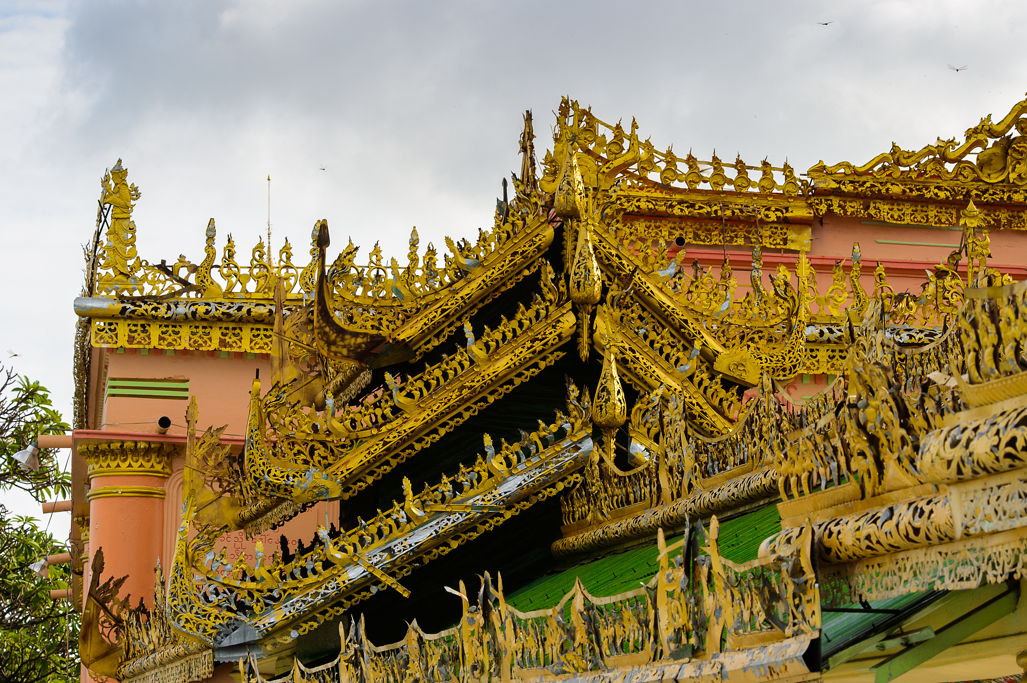sone oo pone nya shin pagoda, sagaing hill, myanmar