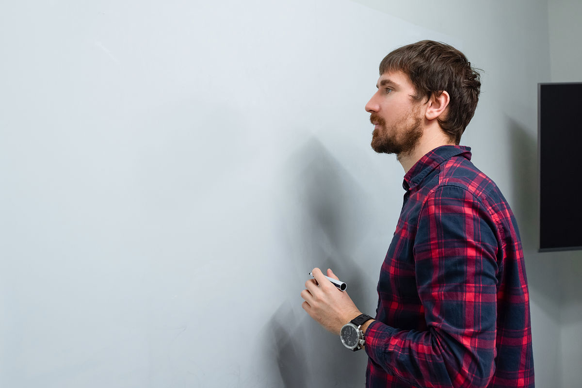 帮我写一个有关大学生法律咨询服务平台项目的项目计划书