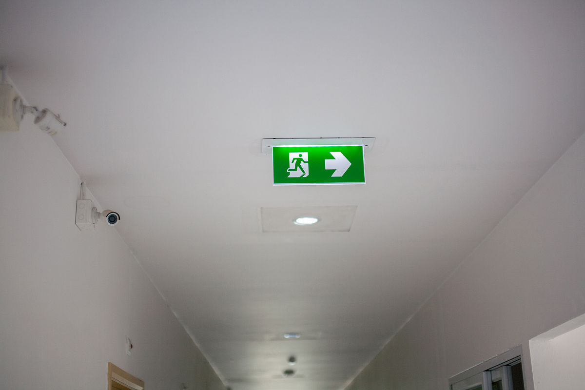 防爆疏散应急灯：易燃易爆环境下的安全保障