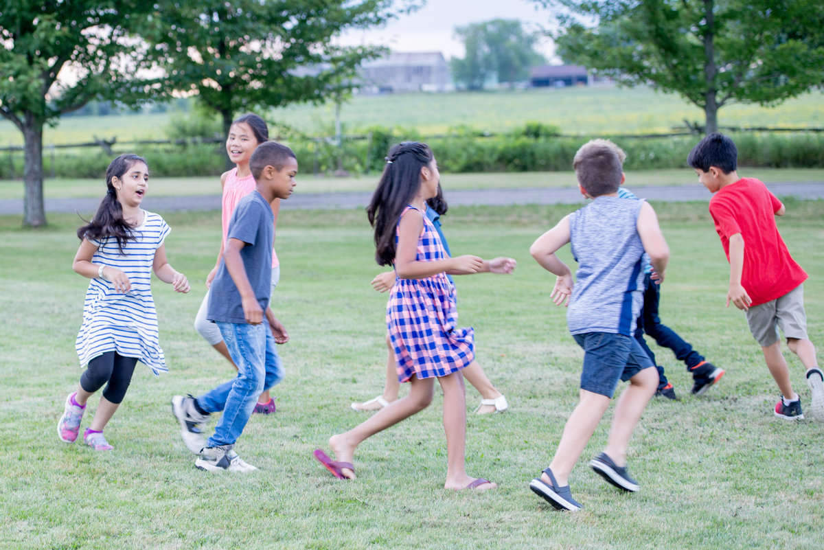 快乐的我：一个充满阳光和欢笑的童年