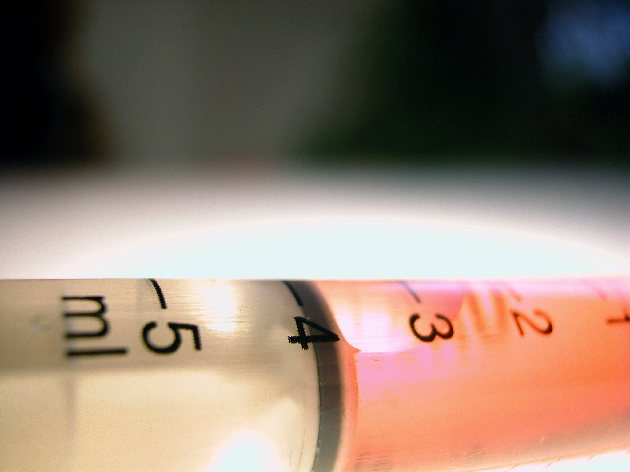 凸透镜成像：实像还是虚像？详细解析