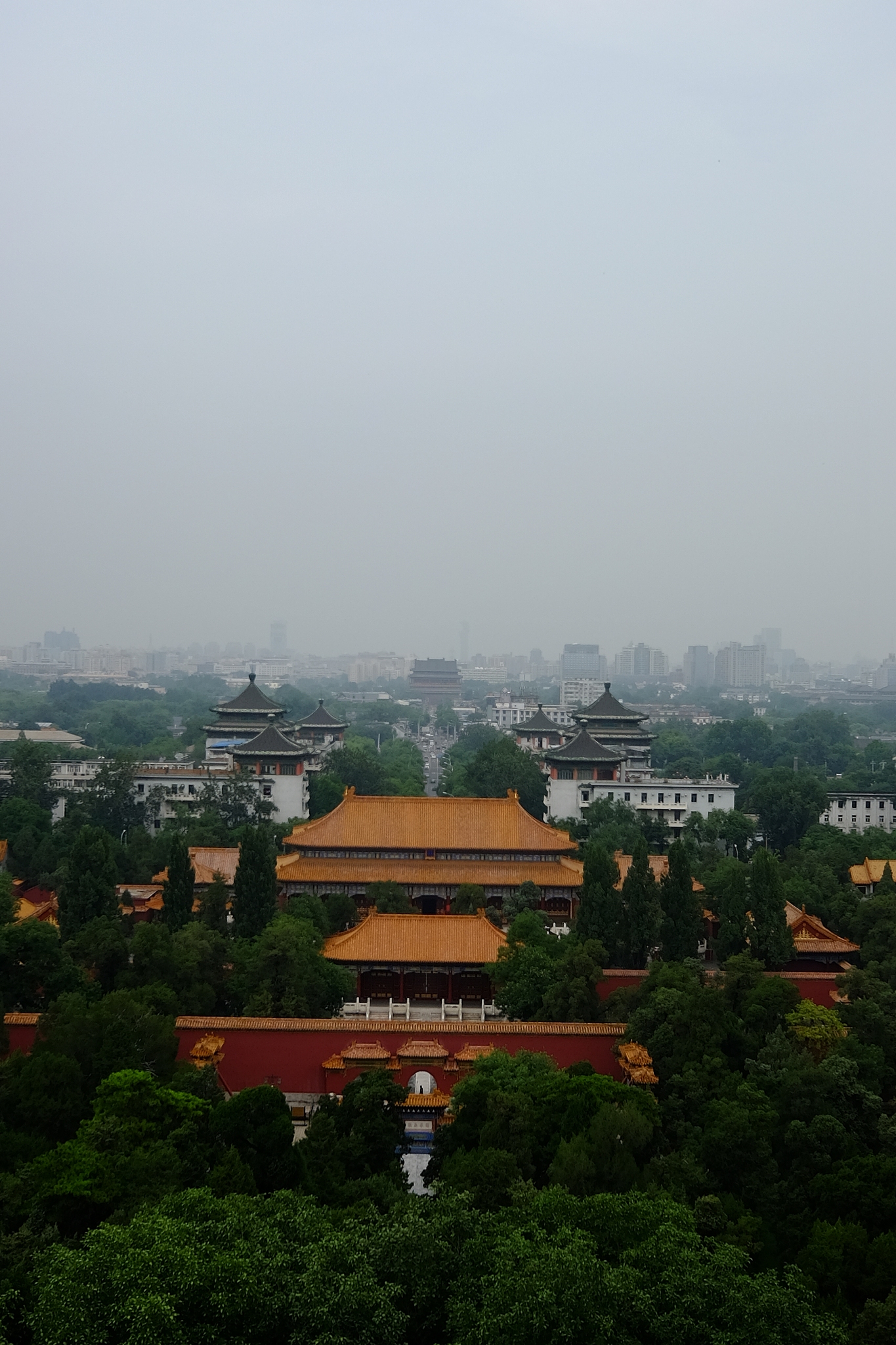 用英语写一篇作文歌颂中国