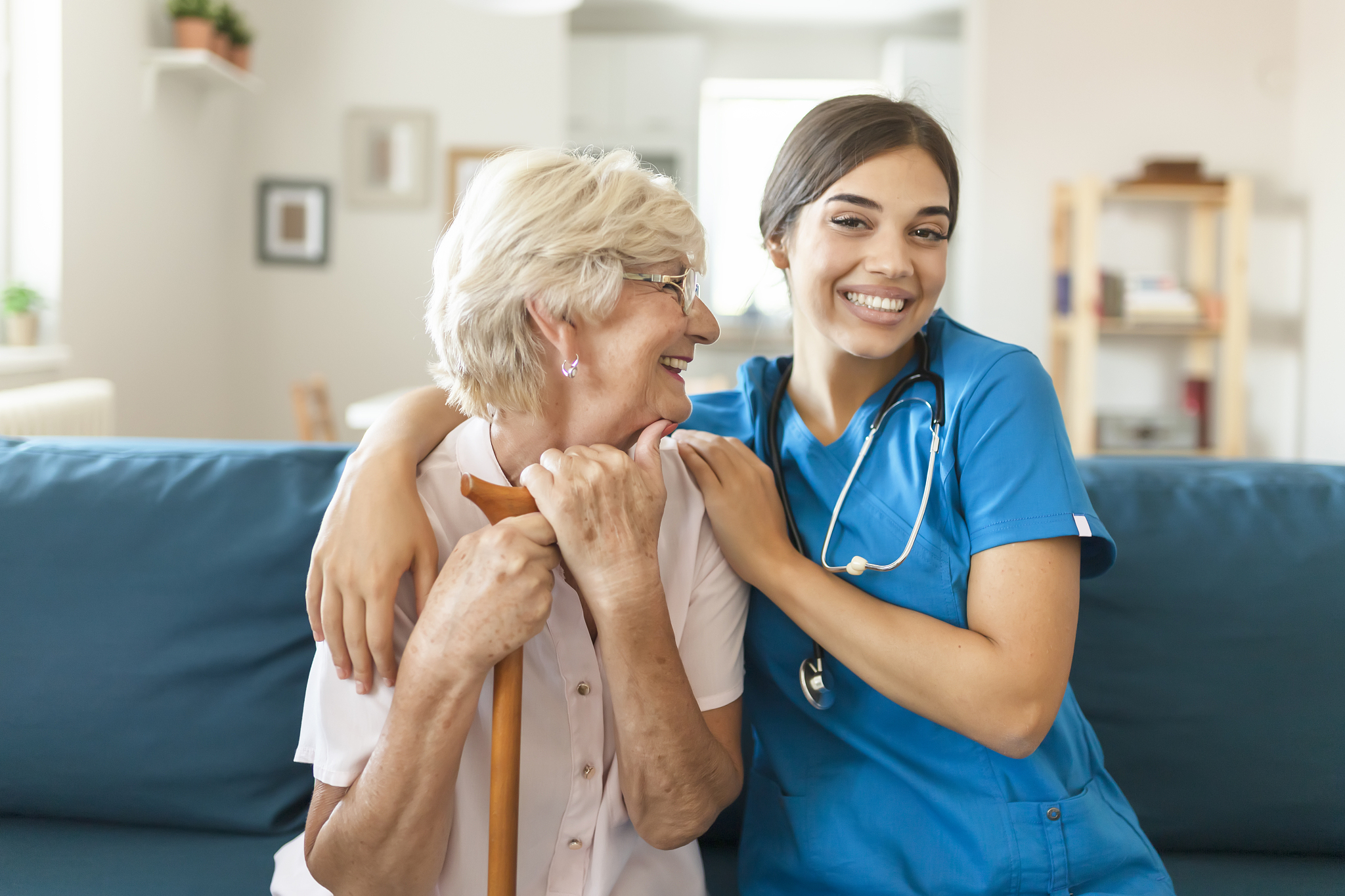 初中生读护理专业还是药剂专业好？选专业指南