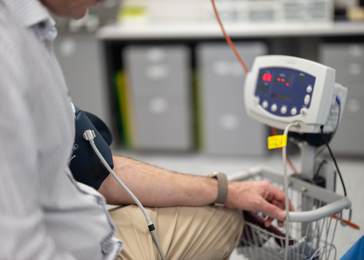 STM32老年人健康监护系统设计与实现 - 远程监测生理指标