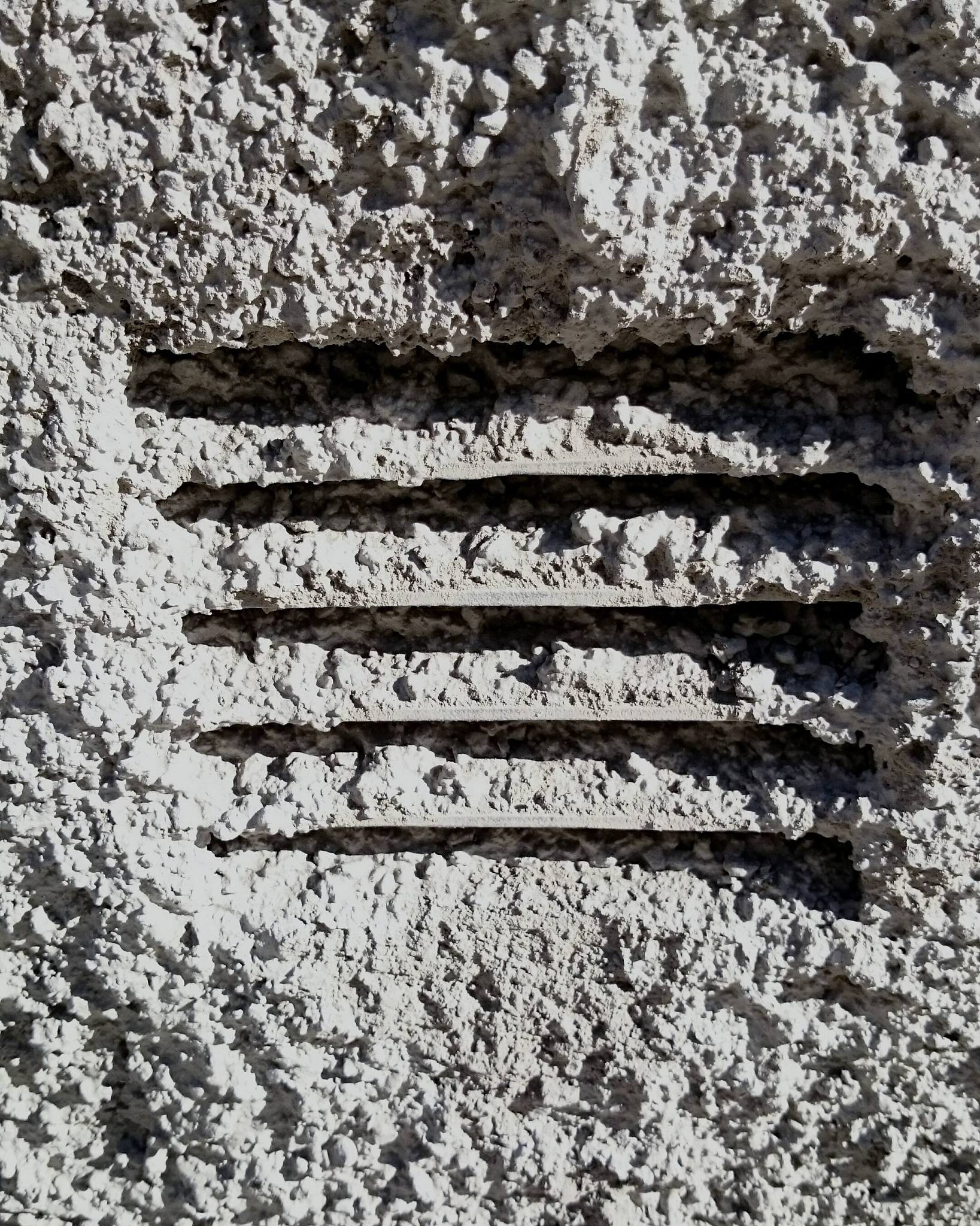 模拟纤维增强3D打印混凝土层间堆叠的状态和纤维增强3D打印混凝土龄期为1天7天28天时的受压受折破坏图和破坏强度