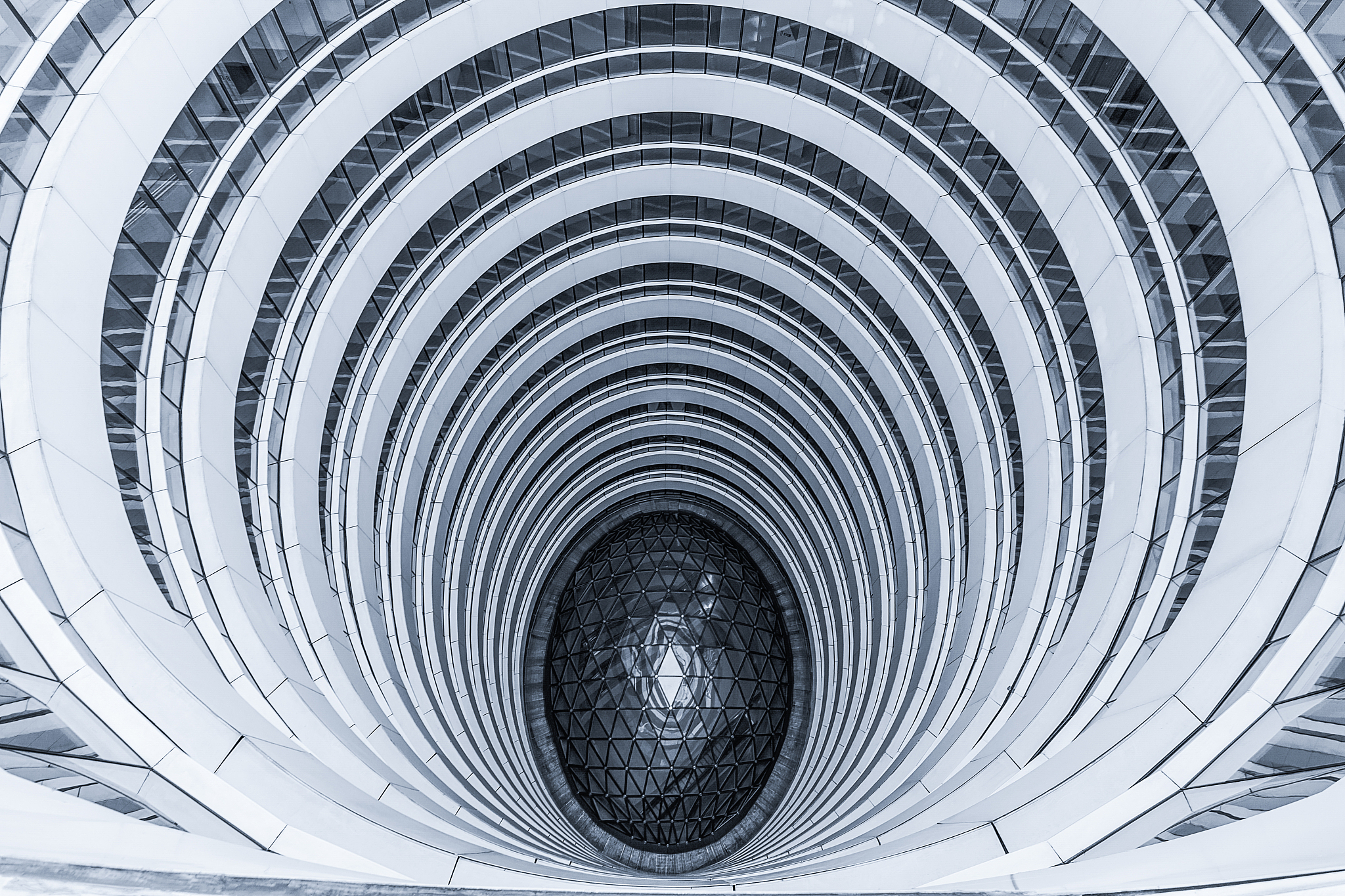 过去、现在和未来的区别只是一种顽固的幻觉