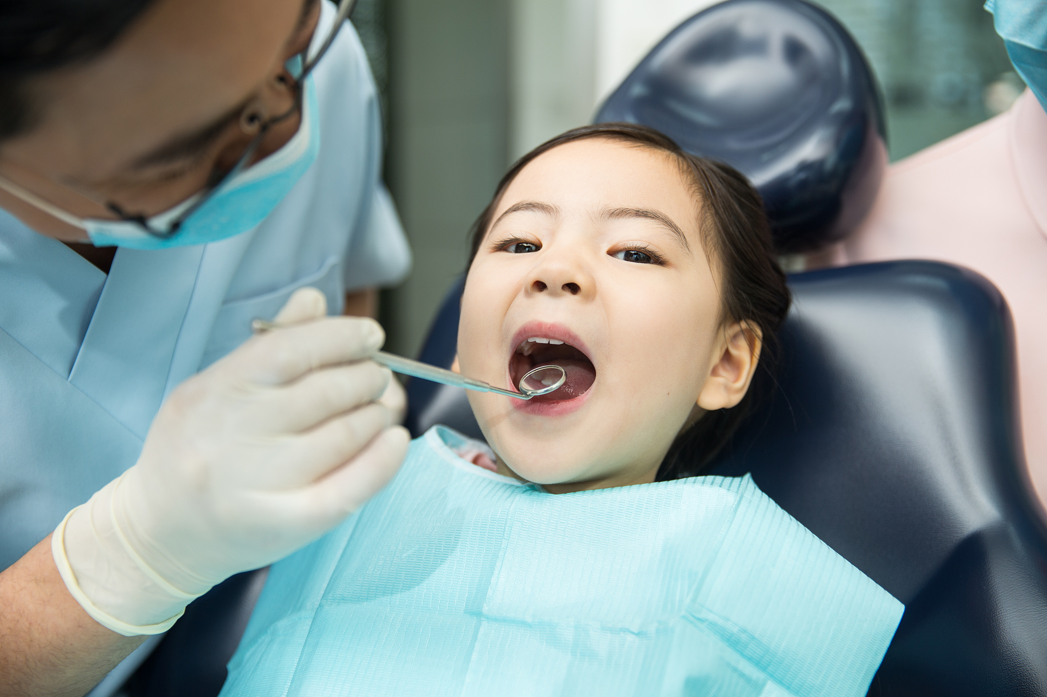 一次能拔几颗智齿？医生建议很重要