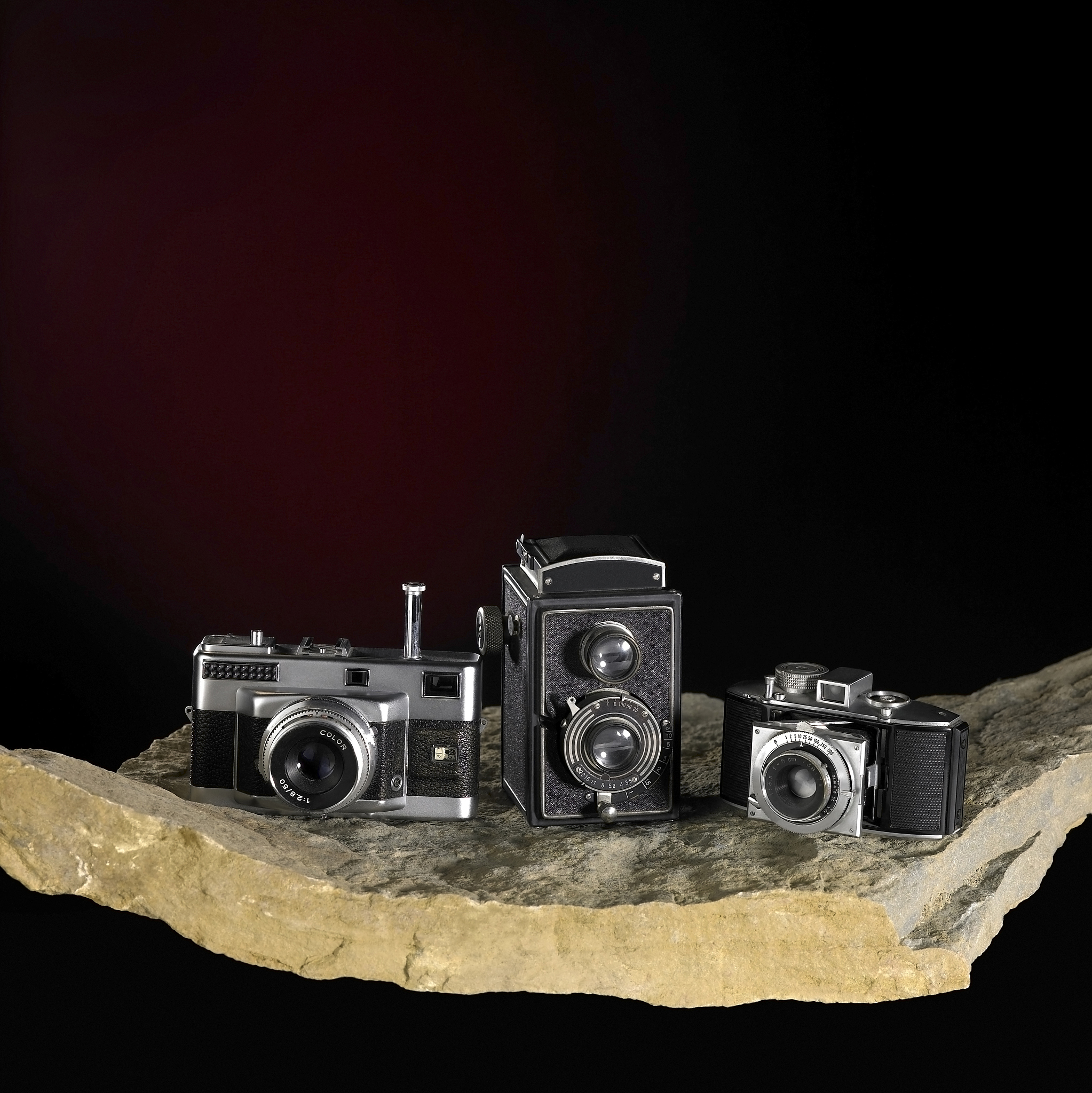 我准备讲解PENTAX牌相机的发展历程你能为我写出简单的文案吗？