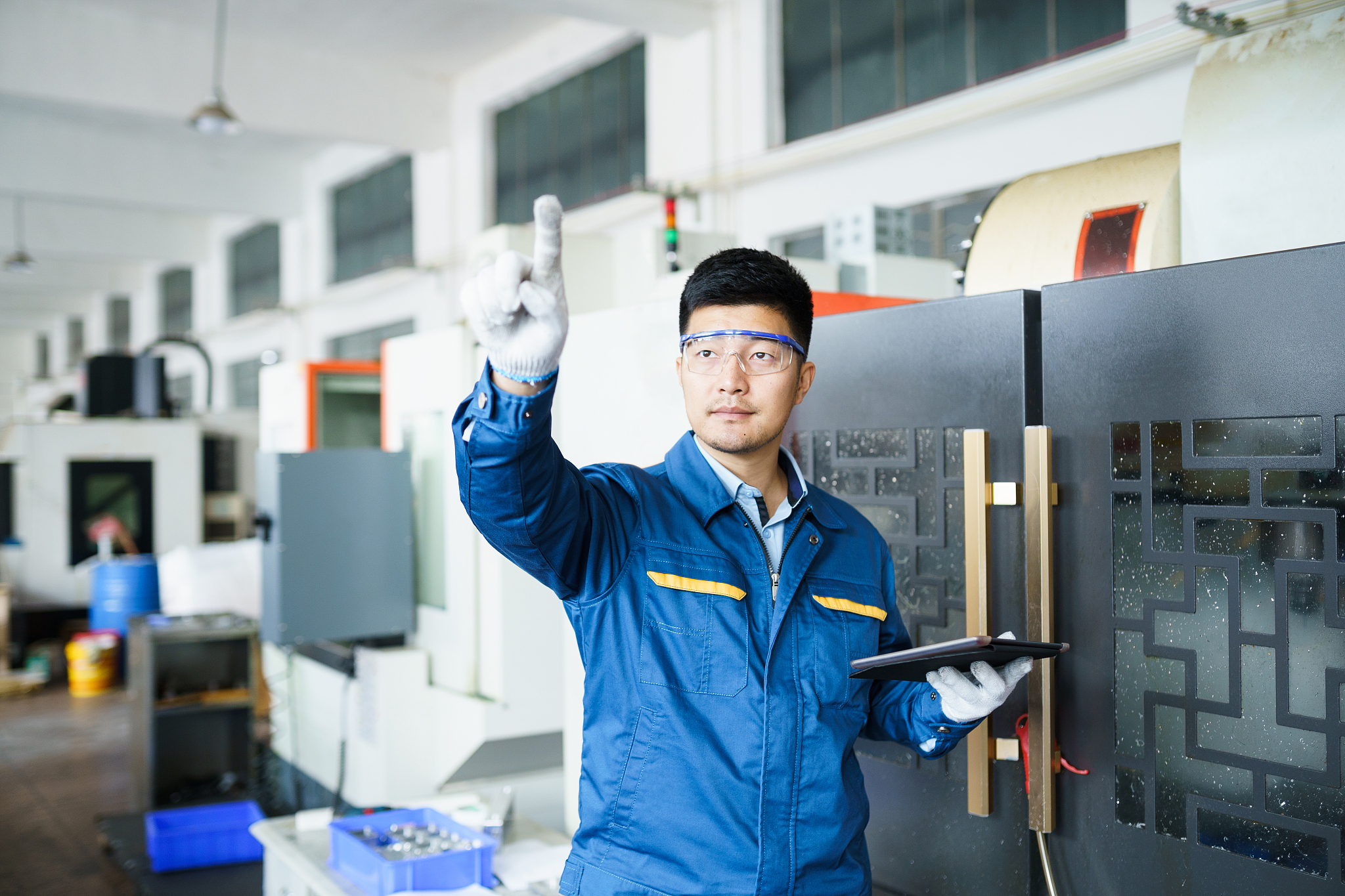 杭州技师学院汽车钣金与涂装专业就业前景好吗？学什么？