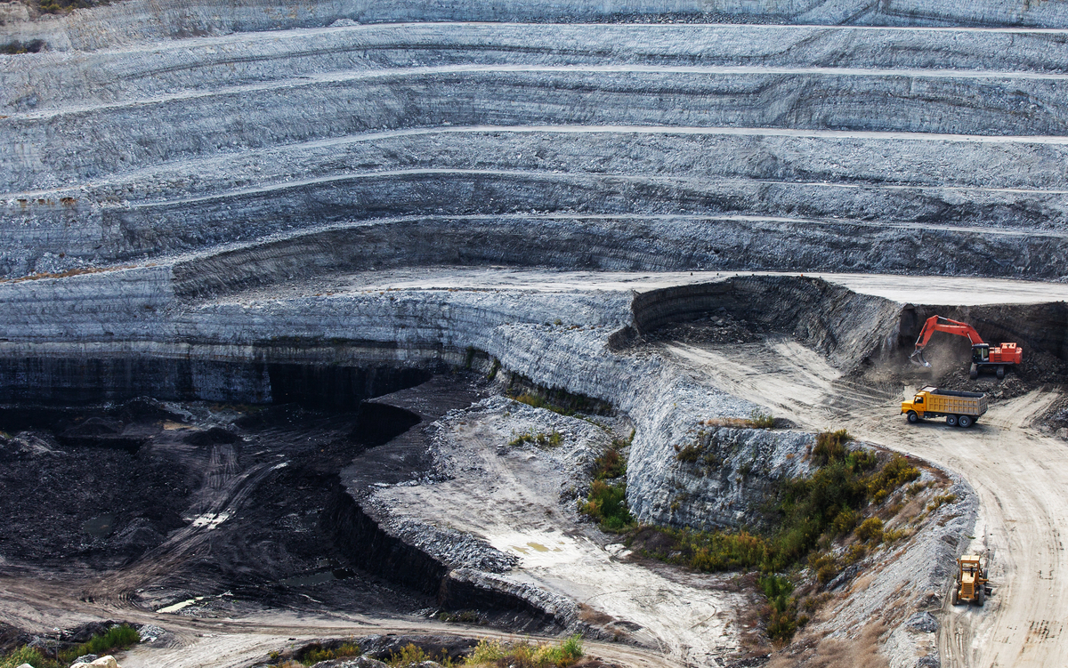 探秘宝藏之地：走进神奇的[矿山名称]矿山