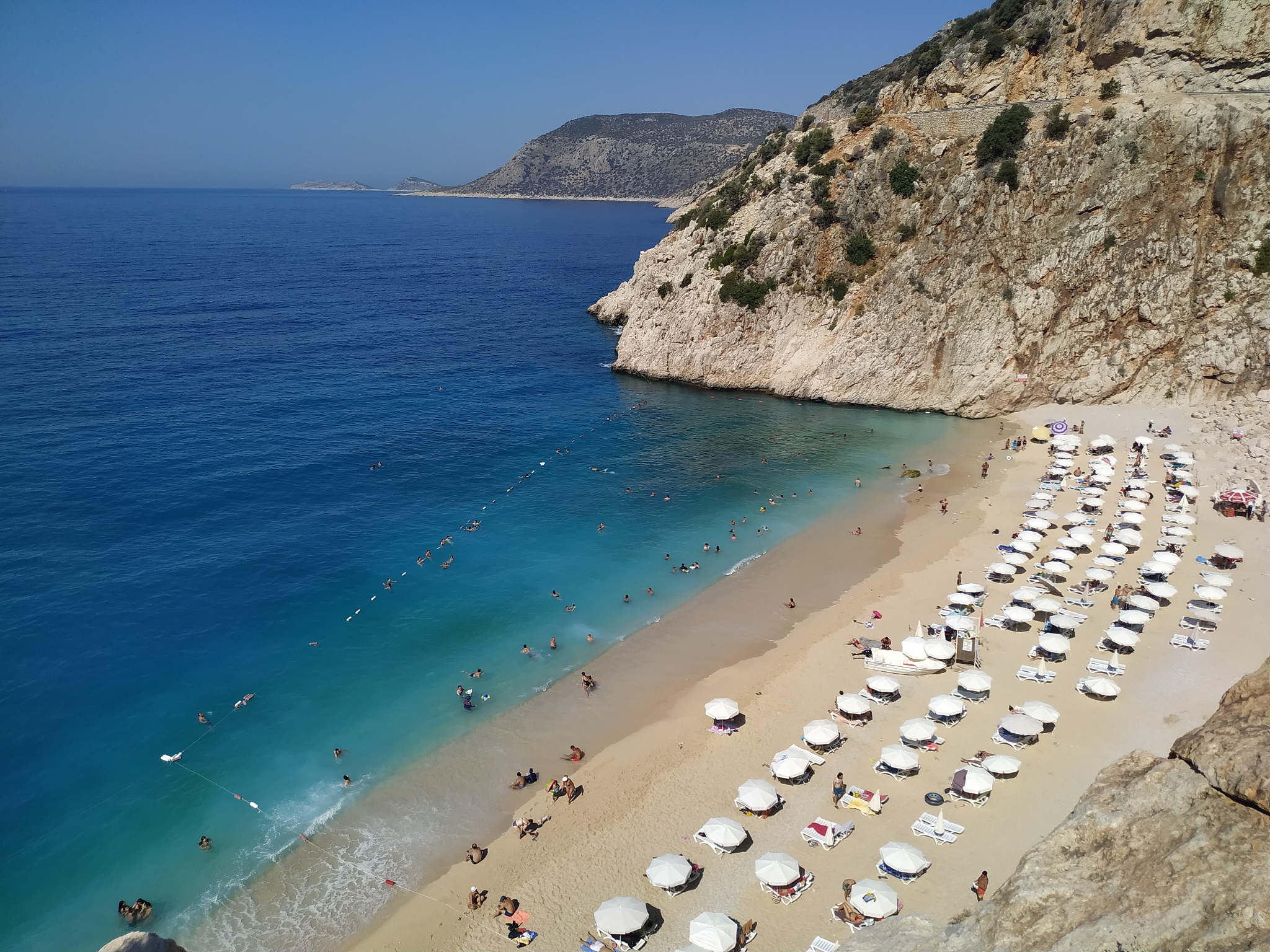 5 Dream Destinations: Beaches, White Stone Streets, Delicious Food & Mountains