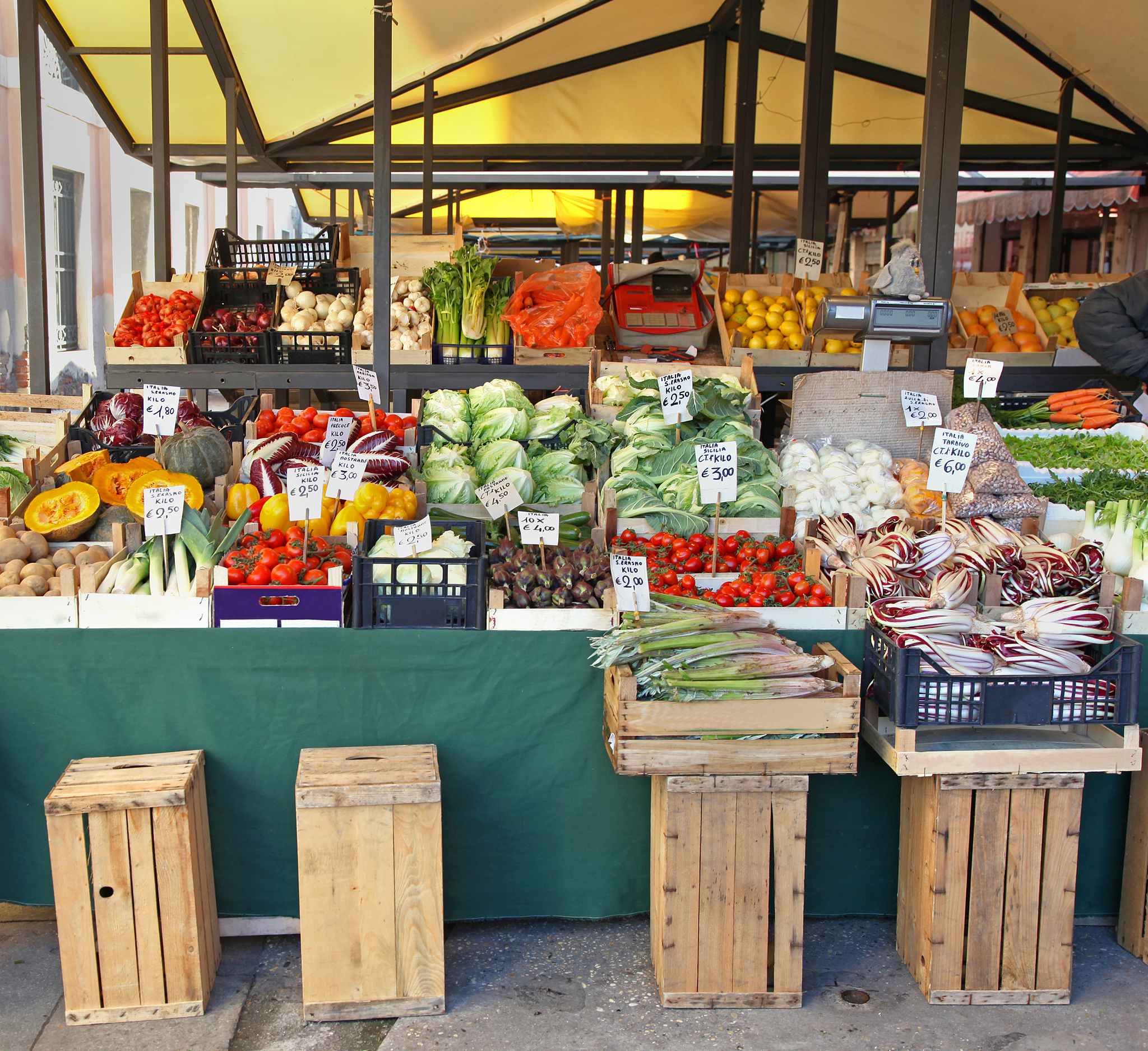 market crates