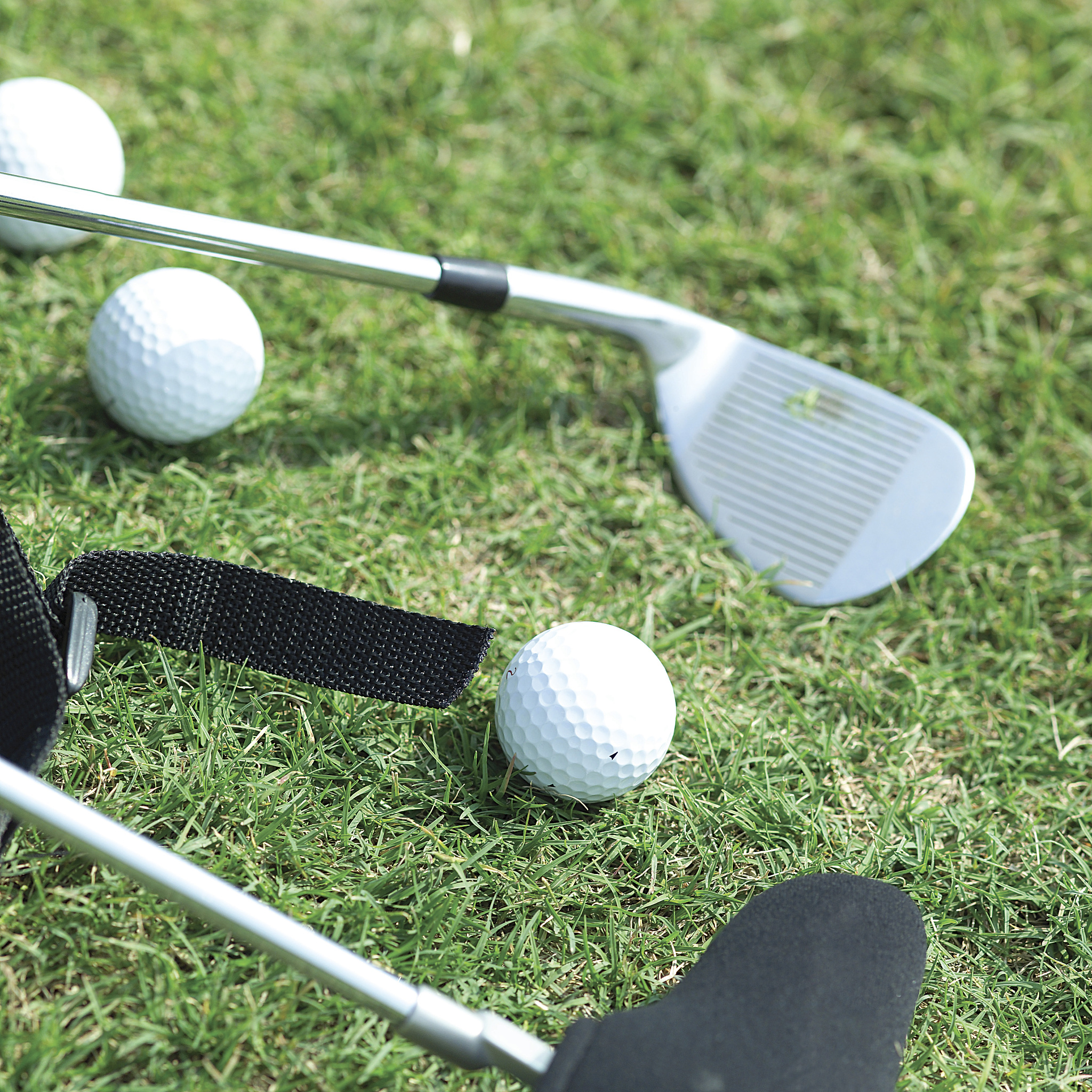 Small sweet spot low launch angle control tennis string, give me 10