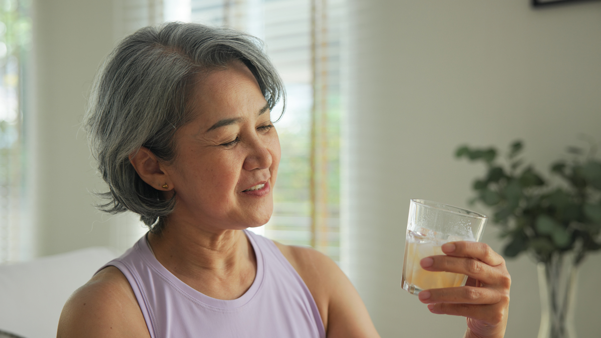 喝凉水，真的适合所有人吗？| 营养师解读凉水与健康的关系