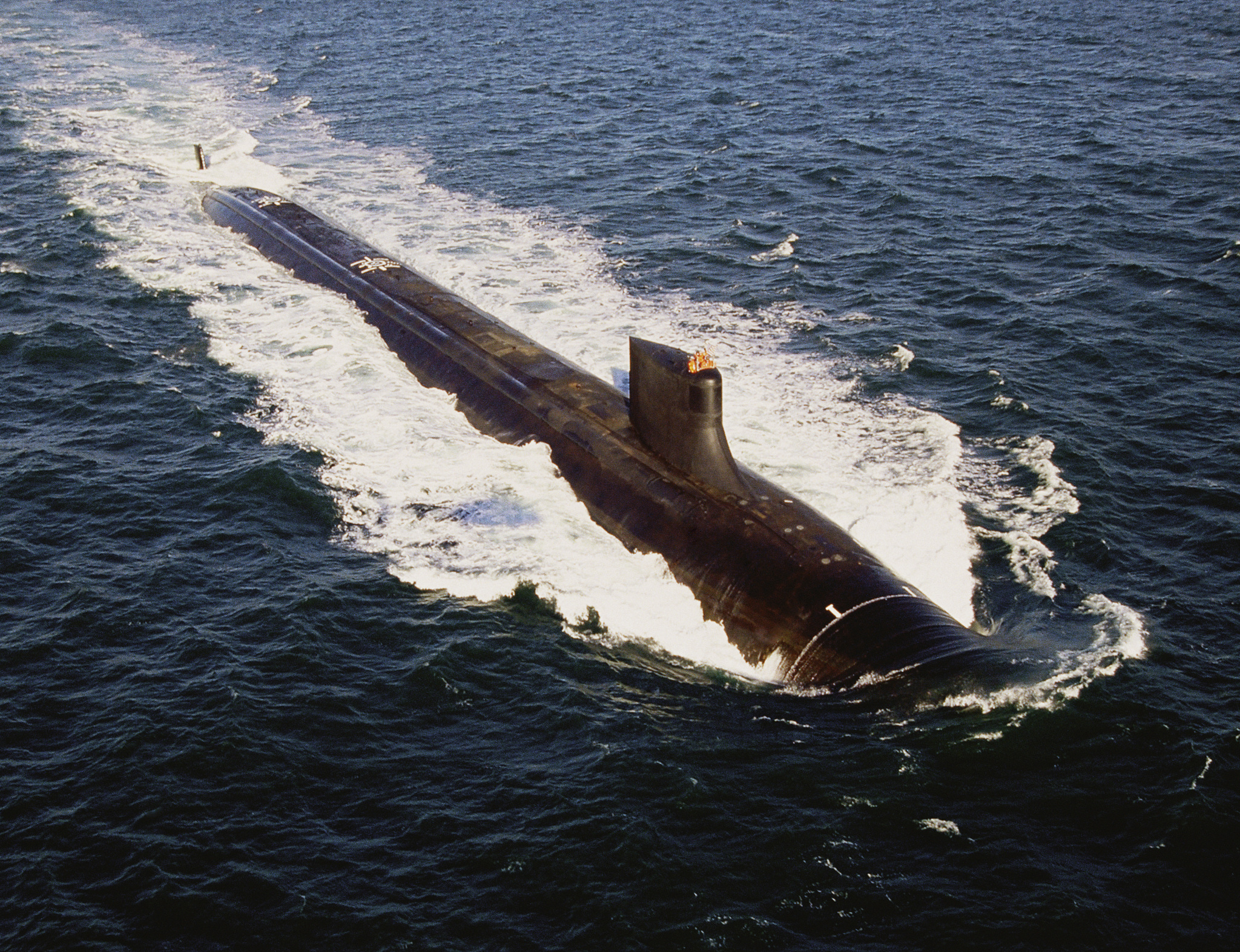 submarine jimmy carter in ocean