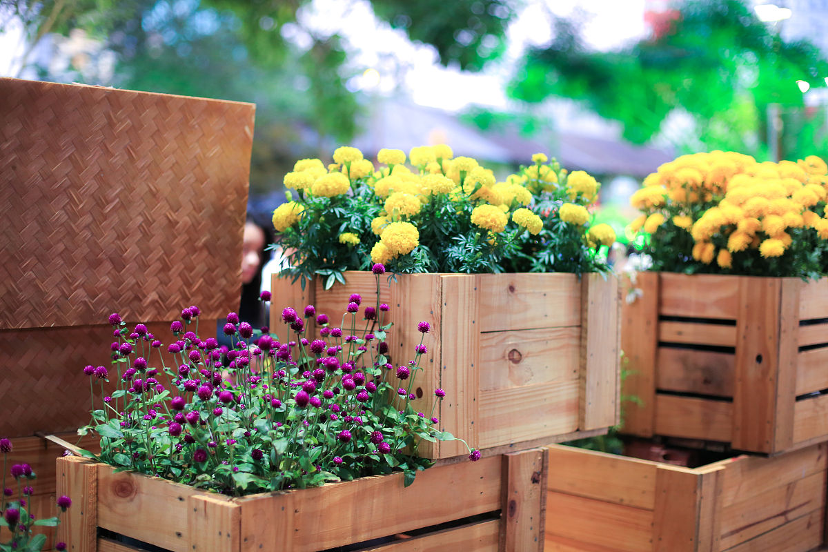 给客户供货产品有关花箱和木栅栏的送货包装的方式有哪些内容需要1千字的送货包装方式的叙述内容