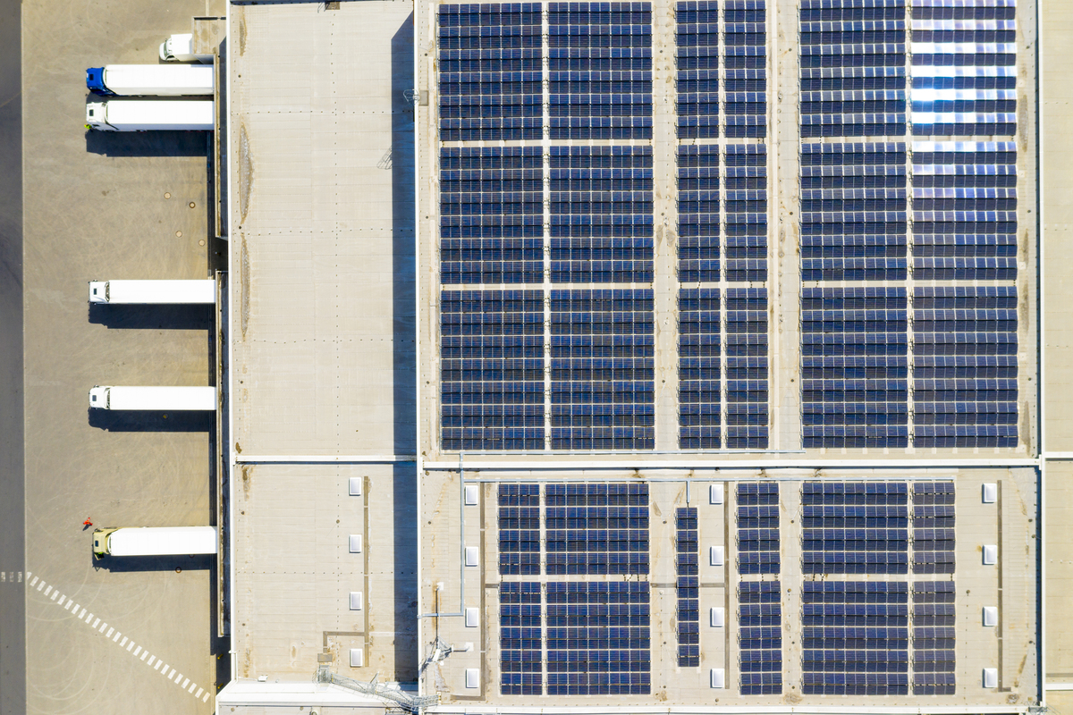 33kW 光伏发电系统方案：组件数量、安装、发电量、投资及效益分析