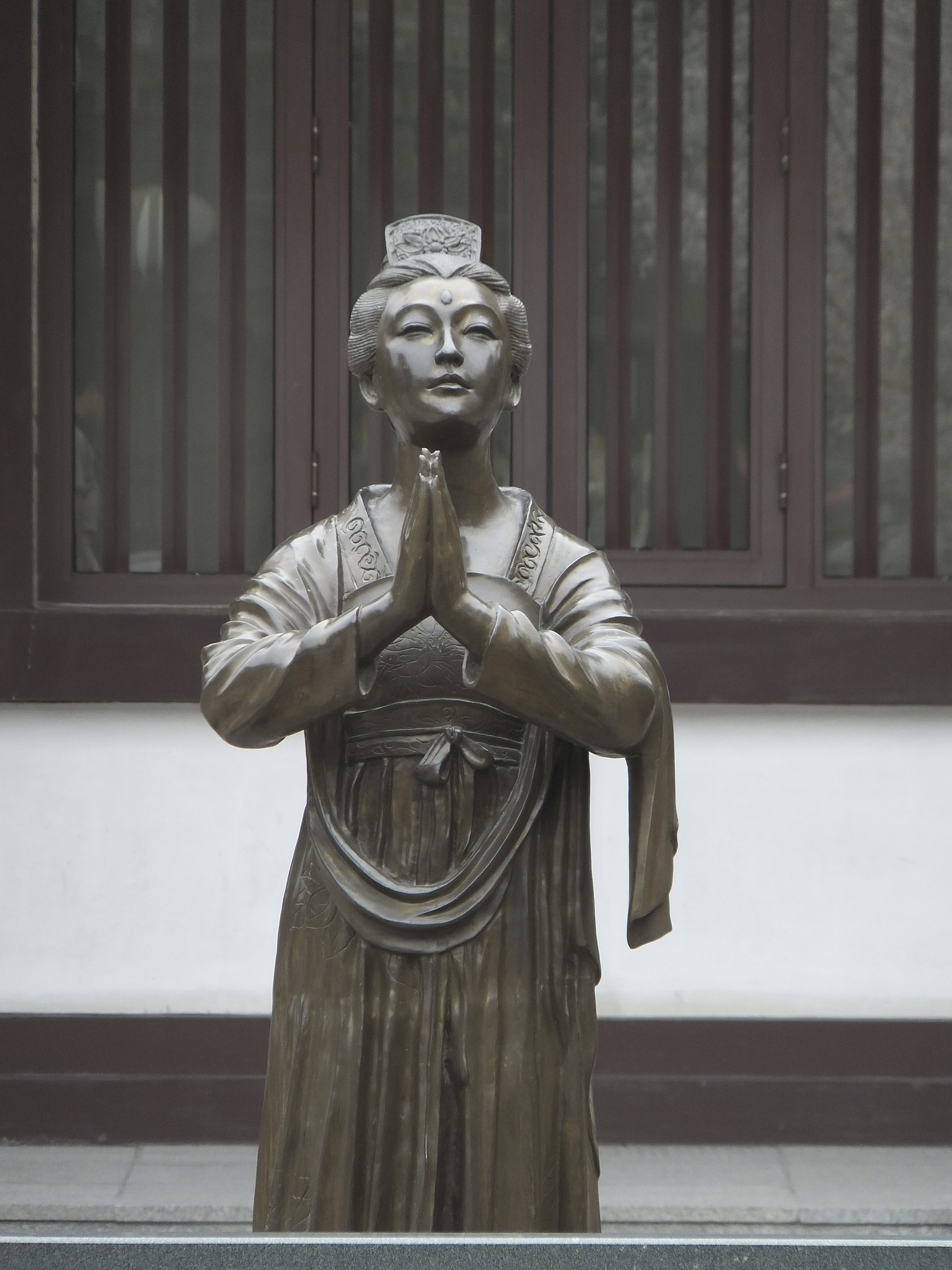 侍女雕塑