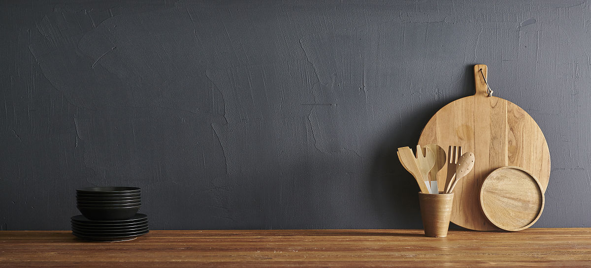 你能帮我想几个新的没有的电视节目名称吗