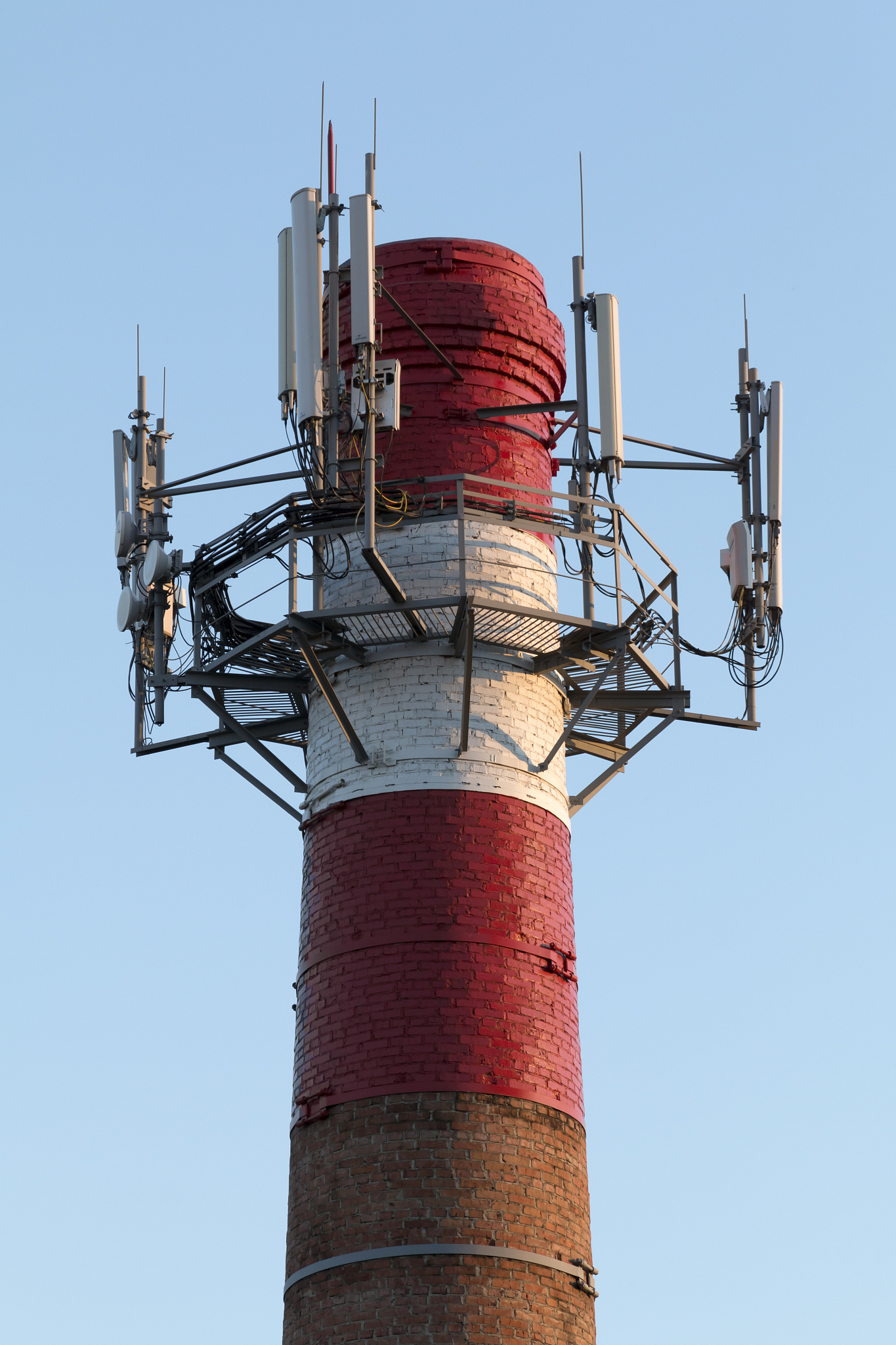tower node of cellular network