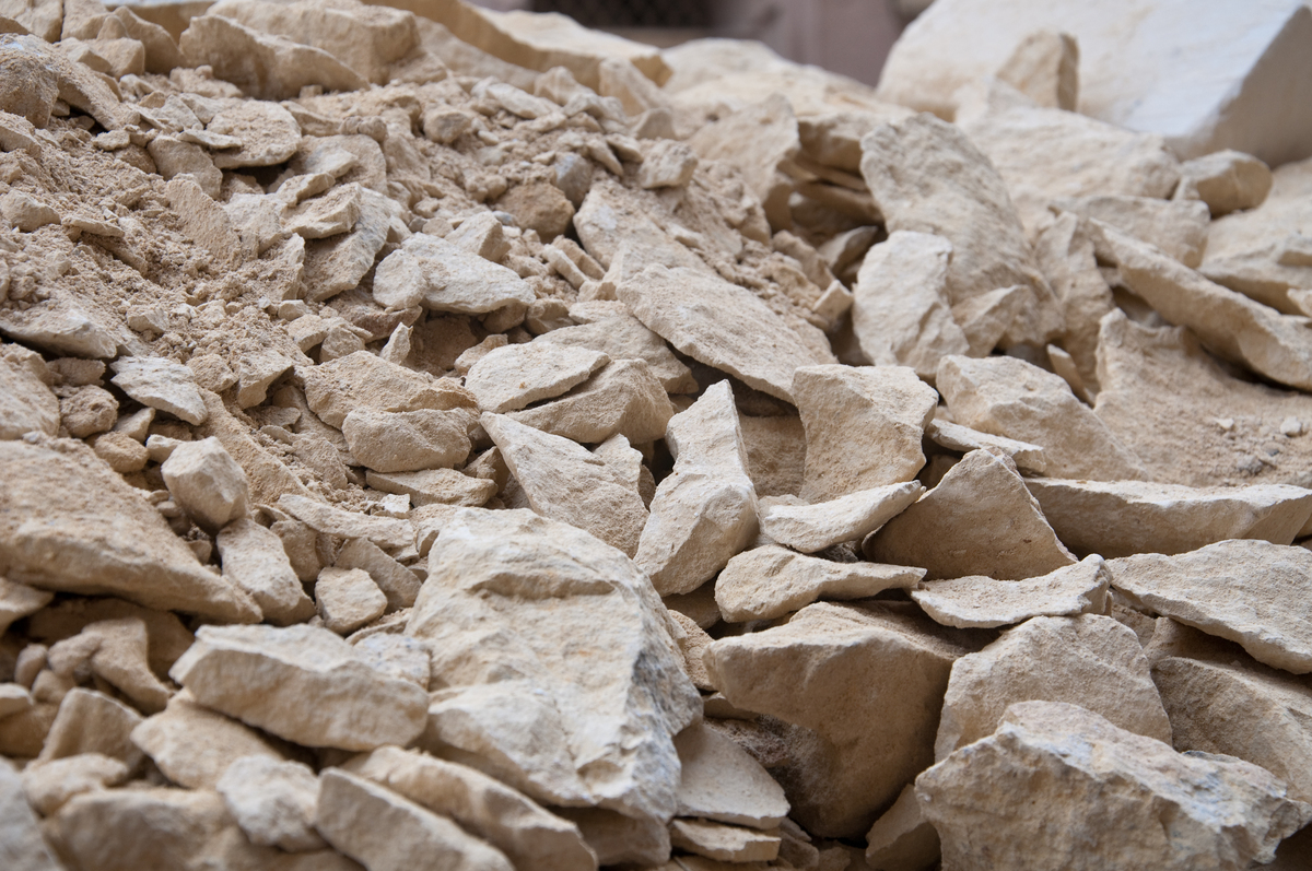 氧化钙生产方法：煅烧、化学反应和热分解