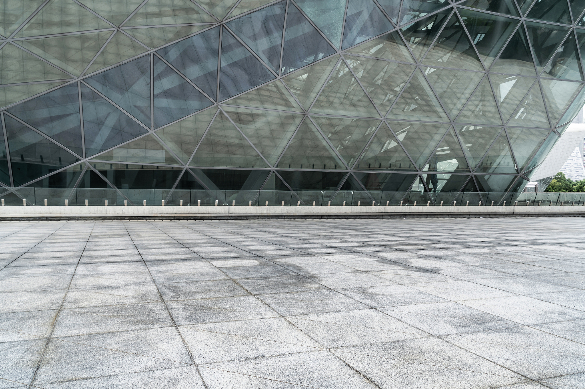 结合你在公立医院行政科室工作实际写一篇全面贯彻上述《中国式现代化浙江篇章的决定》的会议讲话稿。参会对象为下级有关部门或本单位全体工作人员。题目自拟。字数不少于3000字