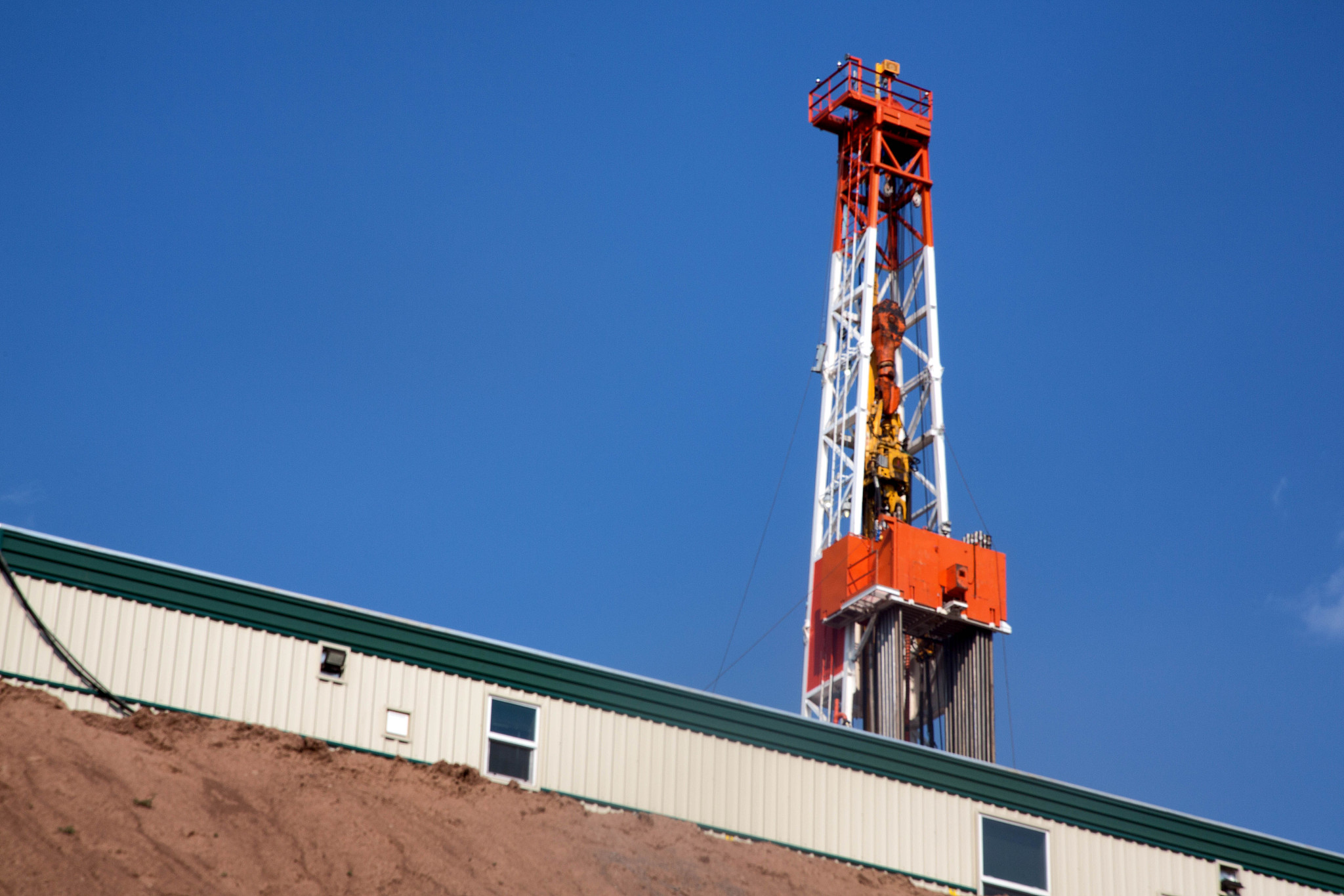 南充外国语中等专业学校石油开采专业好不好会涉及哪些课程